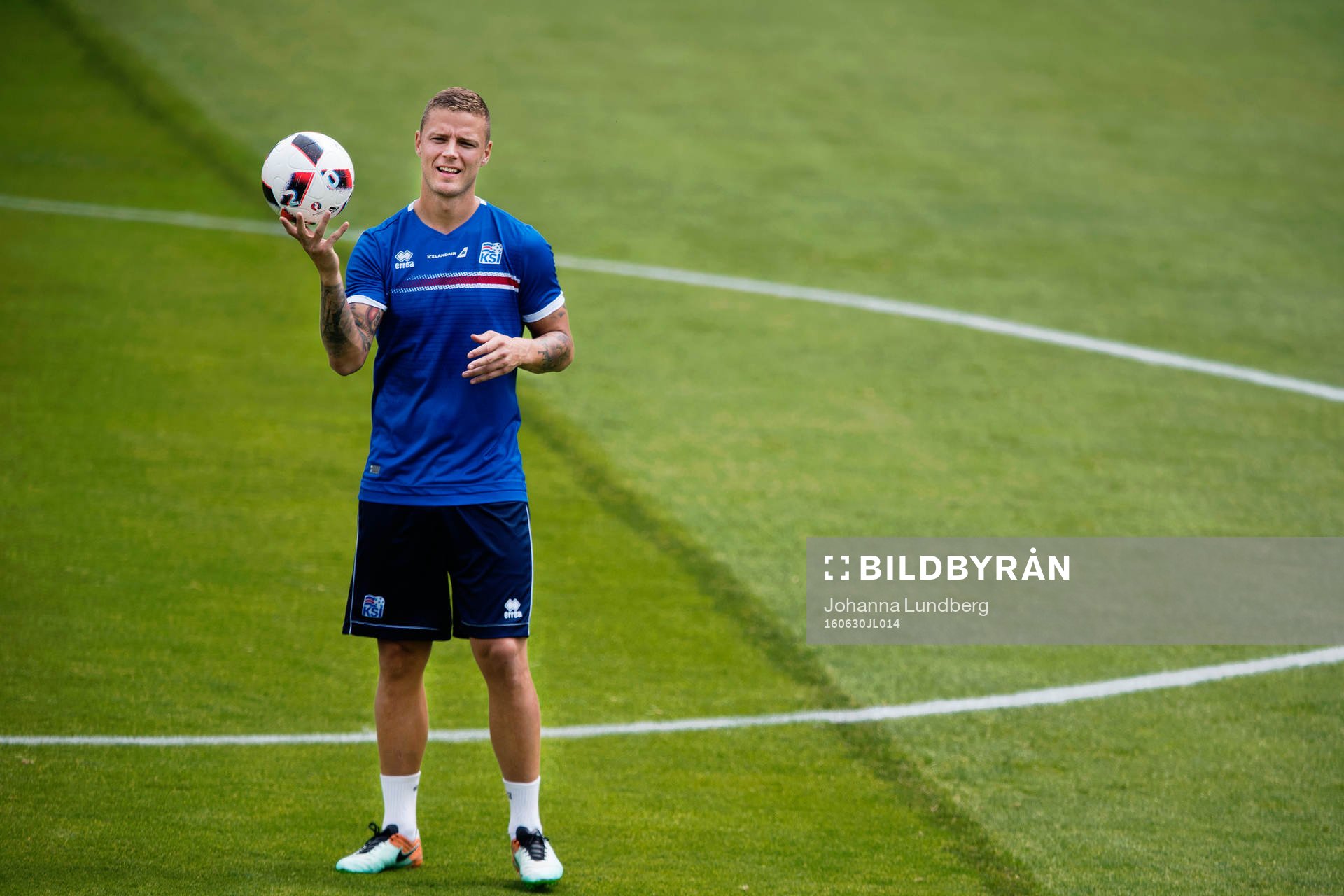 Ragnar Sigurdsson  på Islands fotbollslandslags träning