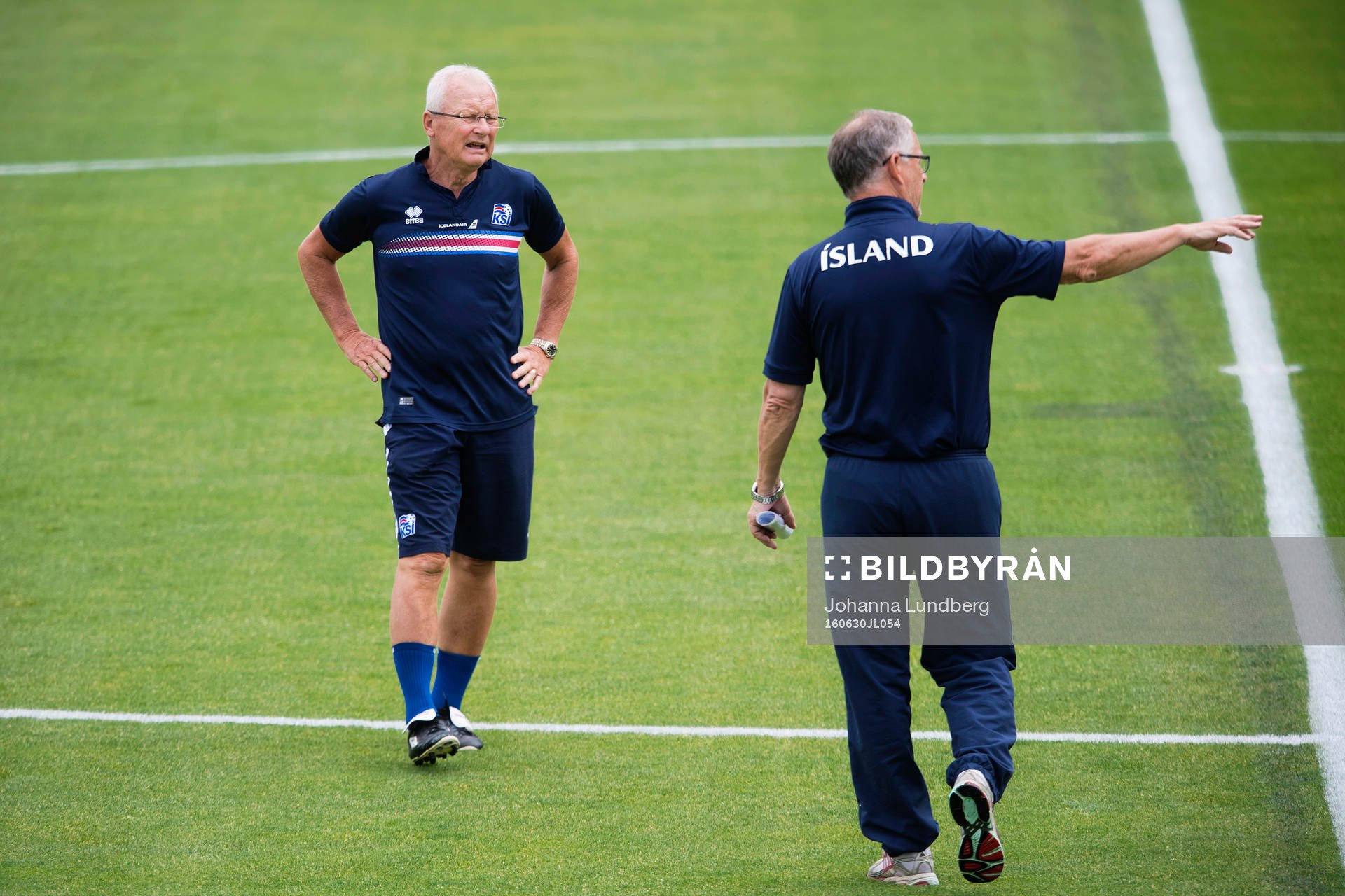 Roland Andersson och förbundskapten Lars Lagerbäck  på