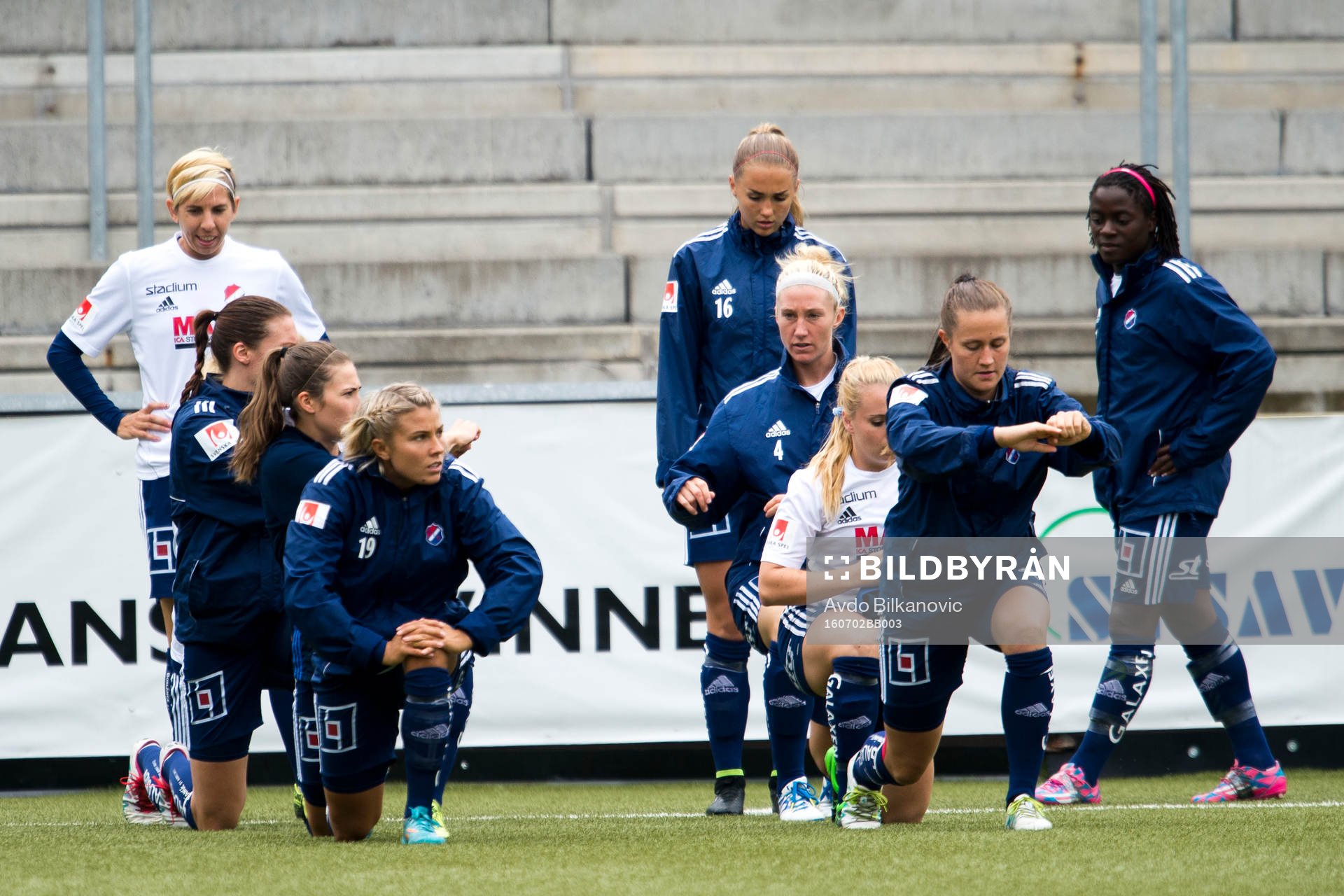 Kvarnsvedens spelare värmer upp