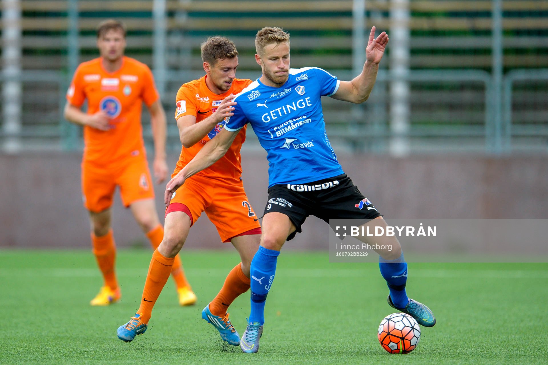 Athletics Filip Rogic och Halmstads Alexander Ruud Tveter