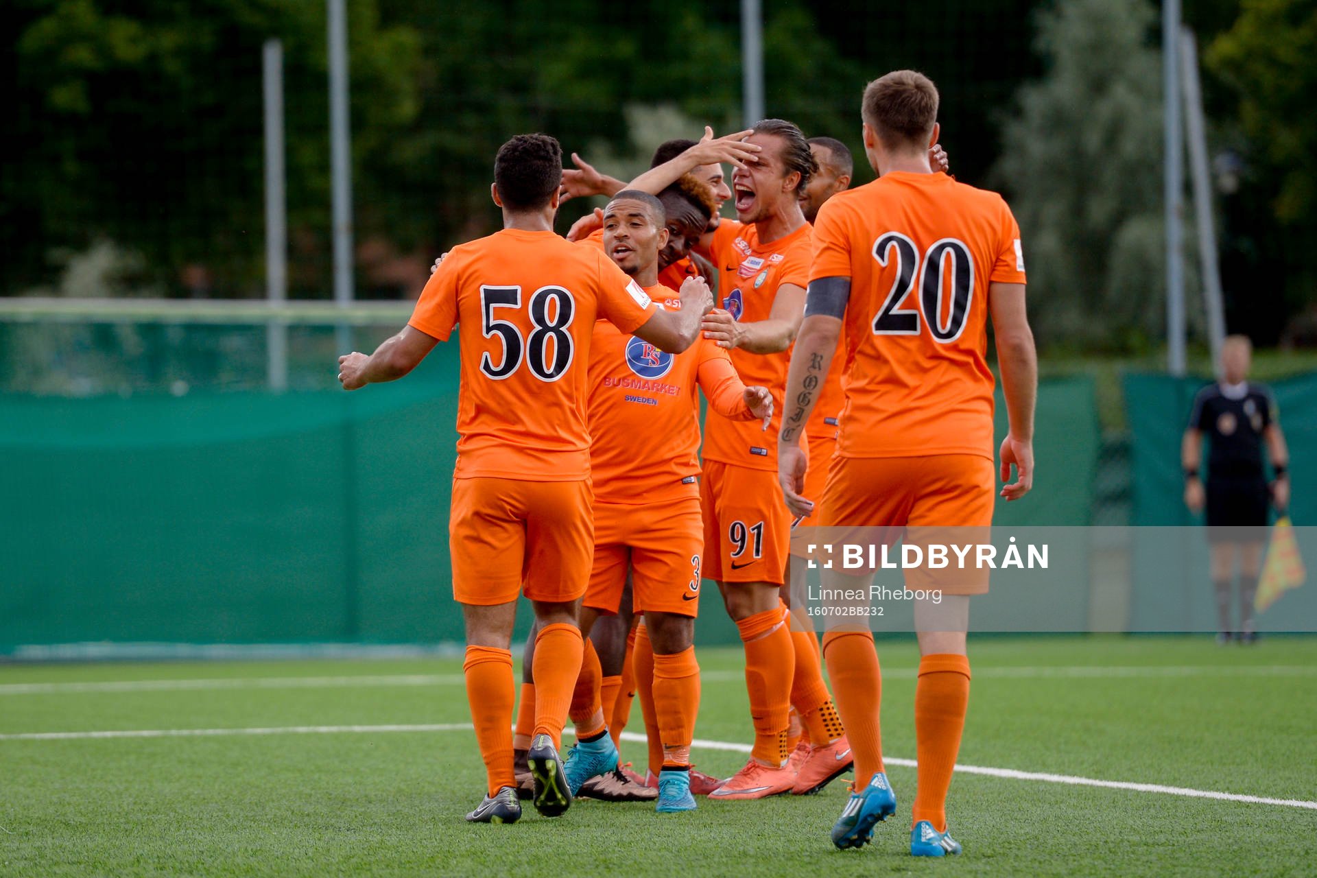 Athletics Sasa Matic jublar efter 3-0 under fotbollsmatchen i Superettan mellan AFC United och Halmstad den 2 juli 2016 i Stockholm. 