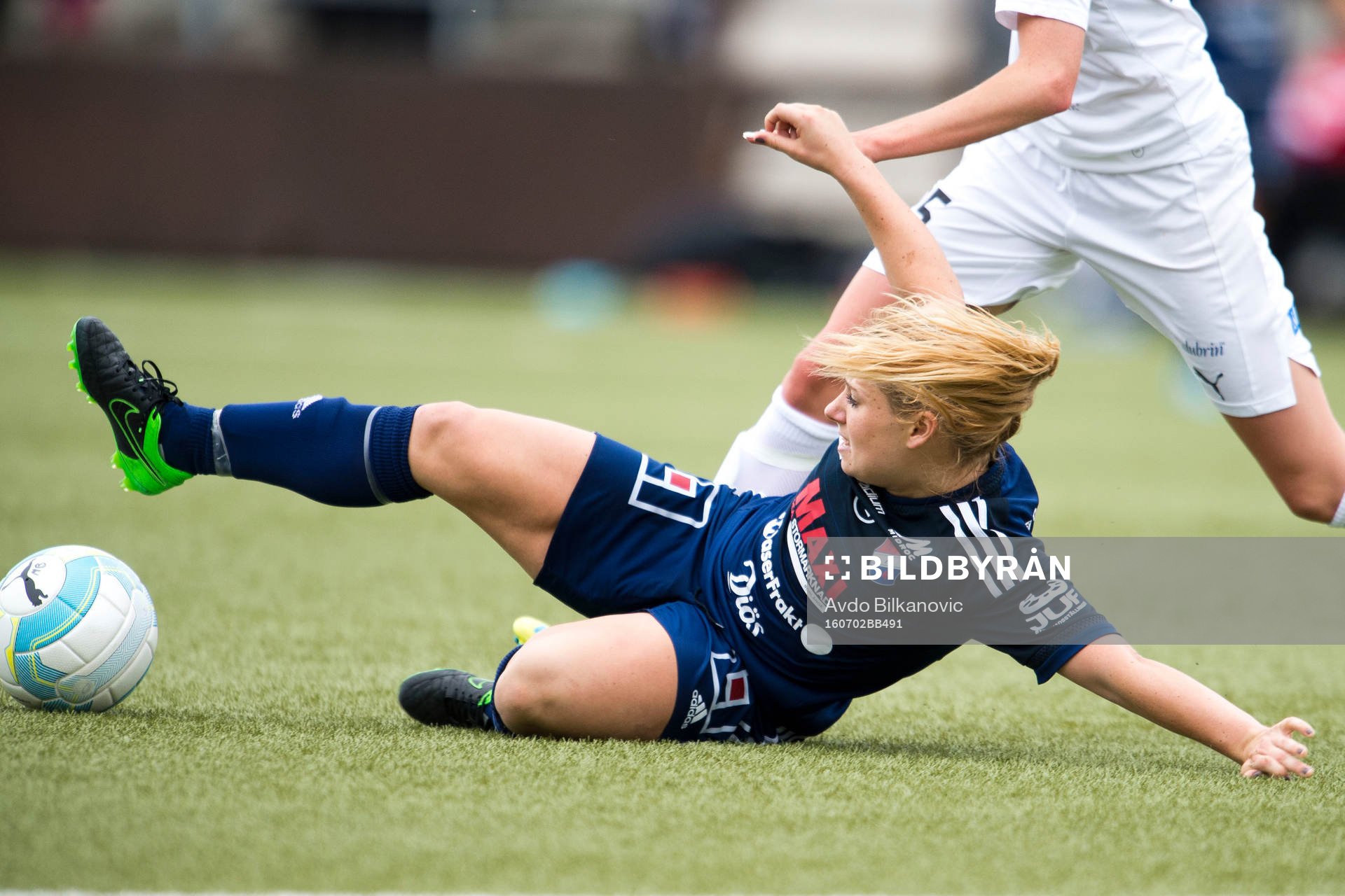 Kvarnsvedens Megan Toohey under fotbollsmatchen i Damallsvenskan mellan Rosengård och Kvarnsveden den 2 juli 2016 i Malmö.