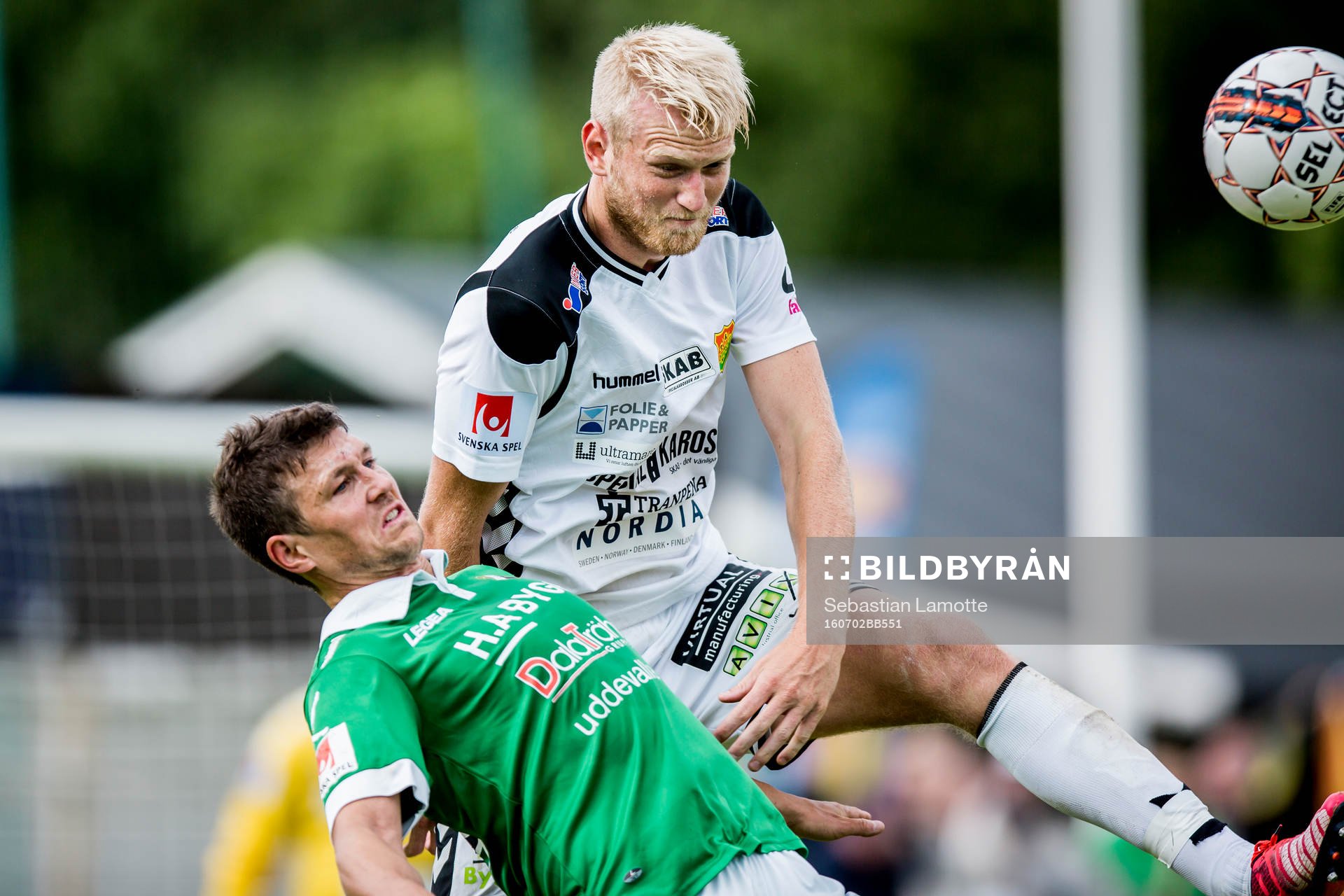 GAIS Carl Nyström och Ljungskiles Hannes Stiller