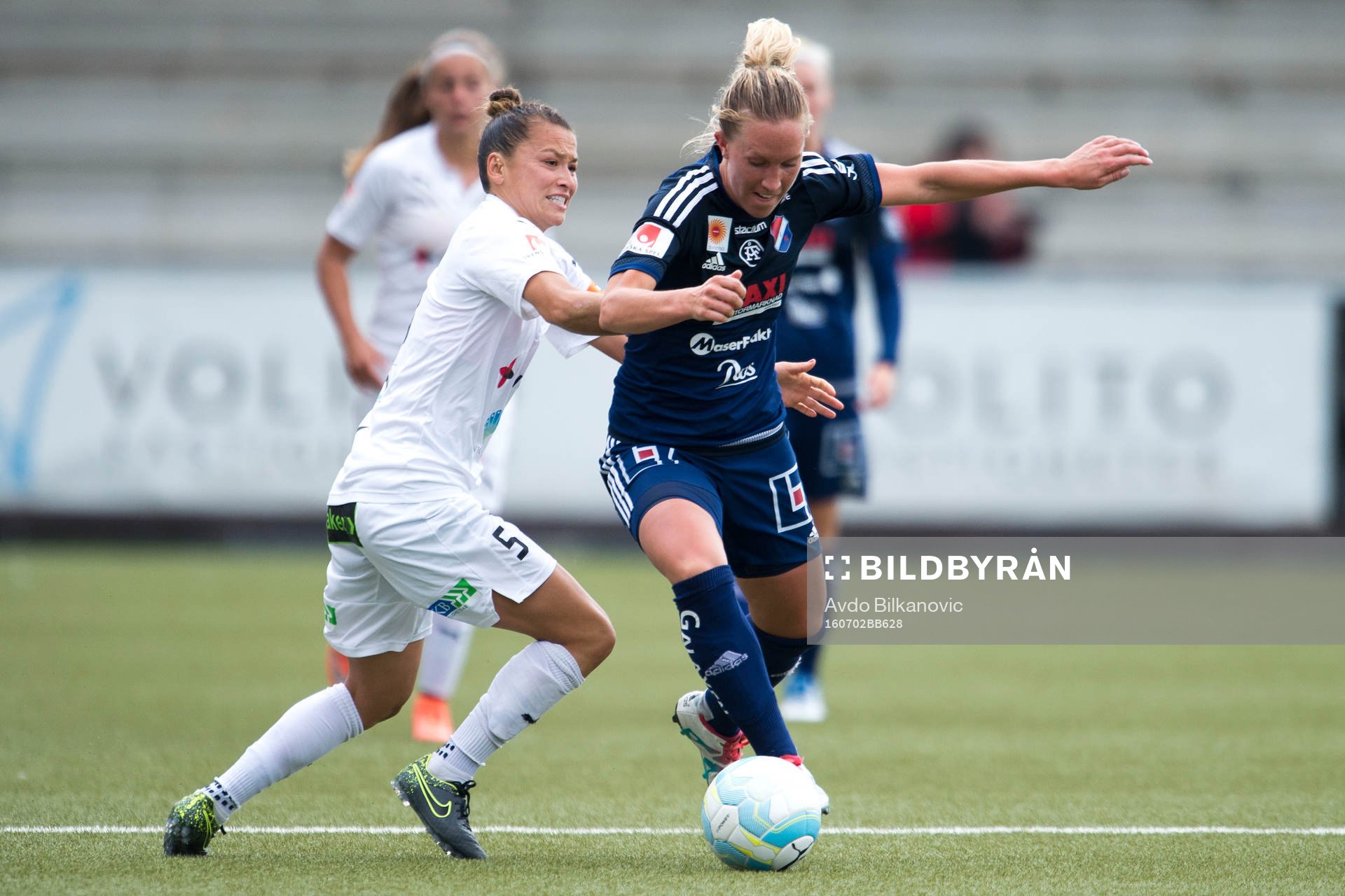Rosengårds Alexandra Lowe Riley och Kvarnsvedens Julia
