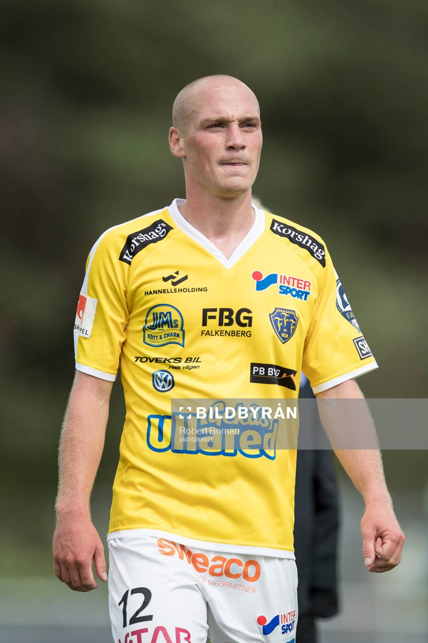 Falkenbergs Christoffer Carlsson deppar