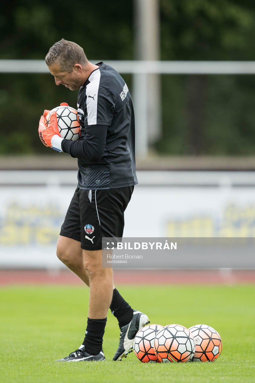 Helsingborgs målvaktstränare Daniel Andersson