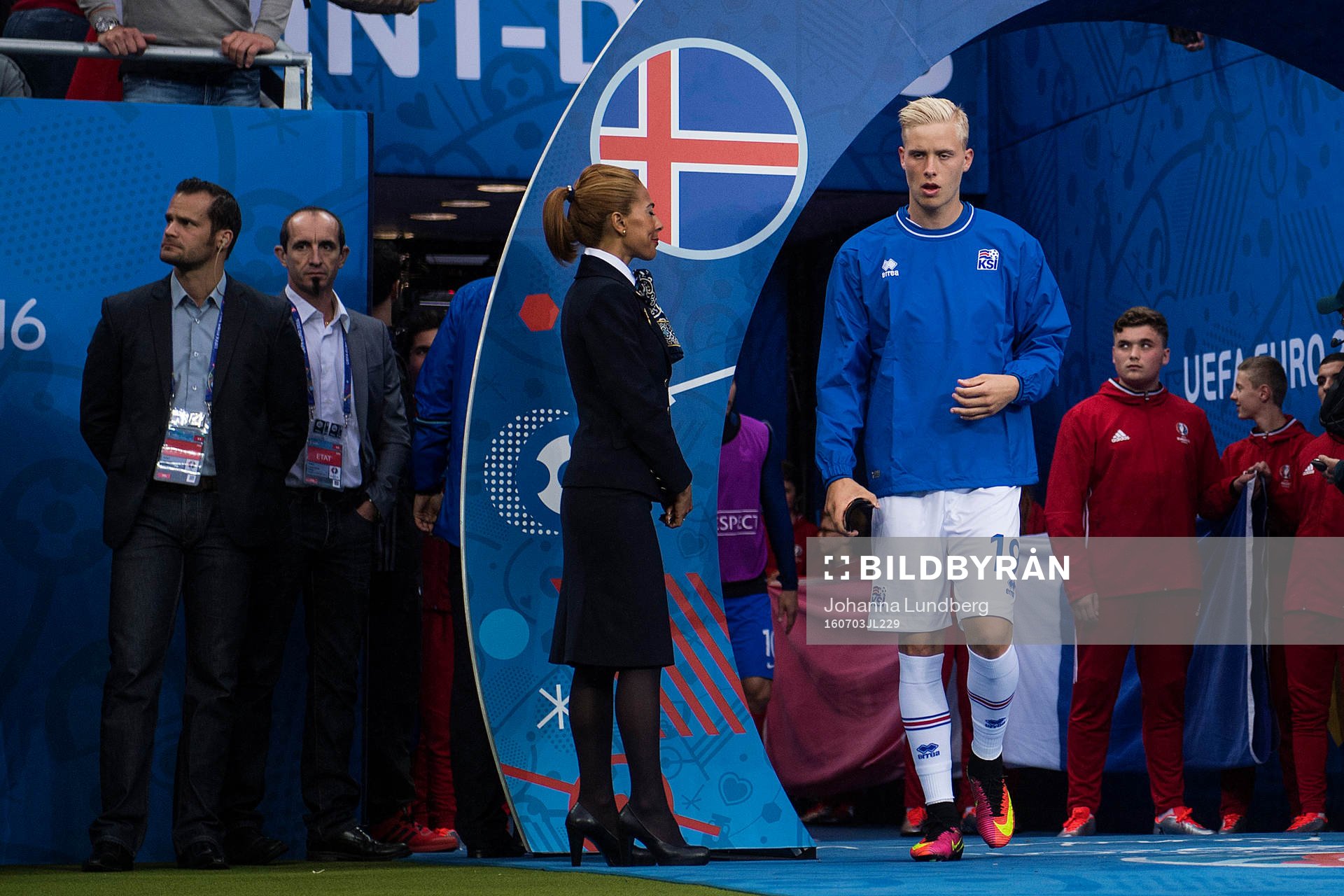 Islands Hordur Magnusson under fotbollsmatchen mellan Frankrike och Island under fotbolls-EM den 3 juli 2016 i Saint-Denis.