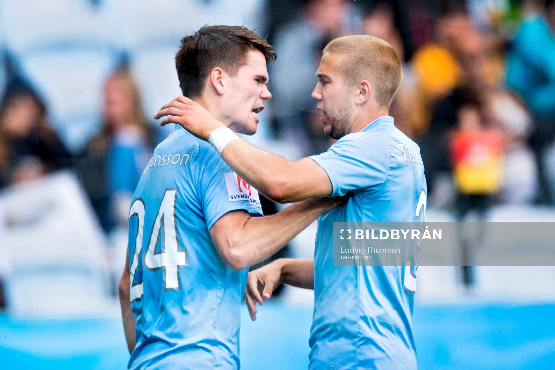 Malmö FFs Vidar Örn Kjartansson jublar med Anton