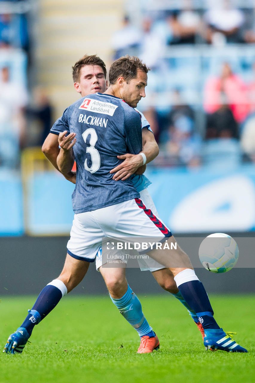 Malmö FFs Vidar Örn Kjartansson och AGF Aarhus Niklas
