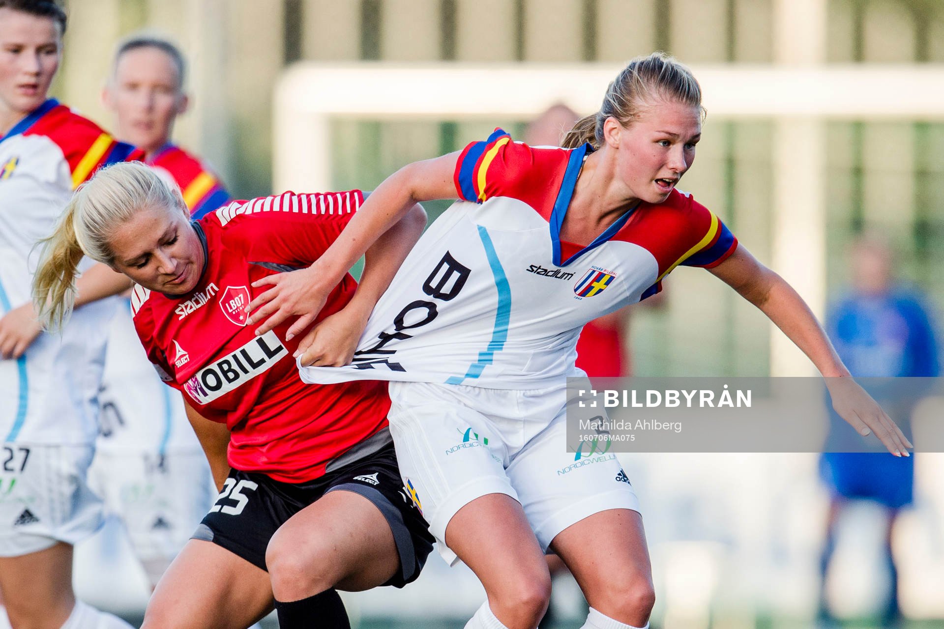 LB07s Johanna Ejdelind drar i Hovås Billdals Amanda