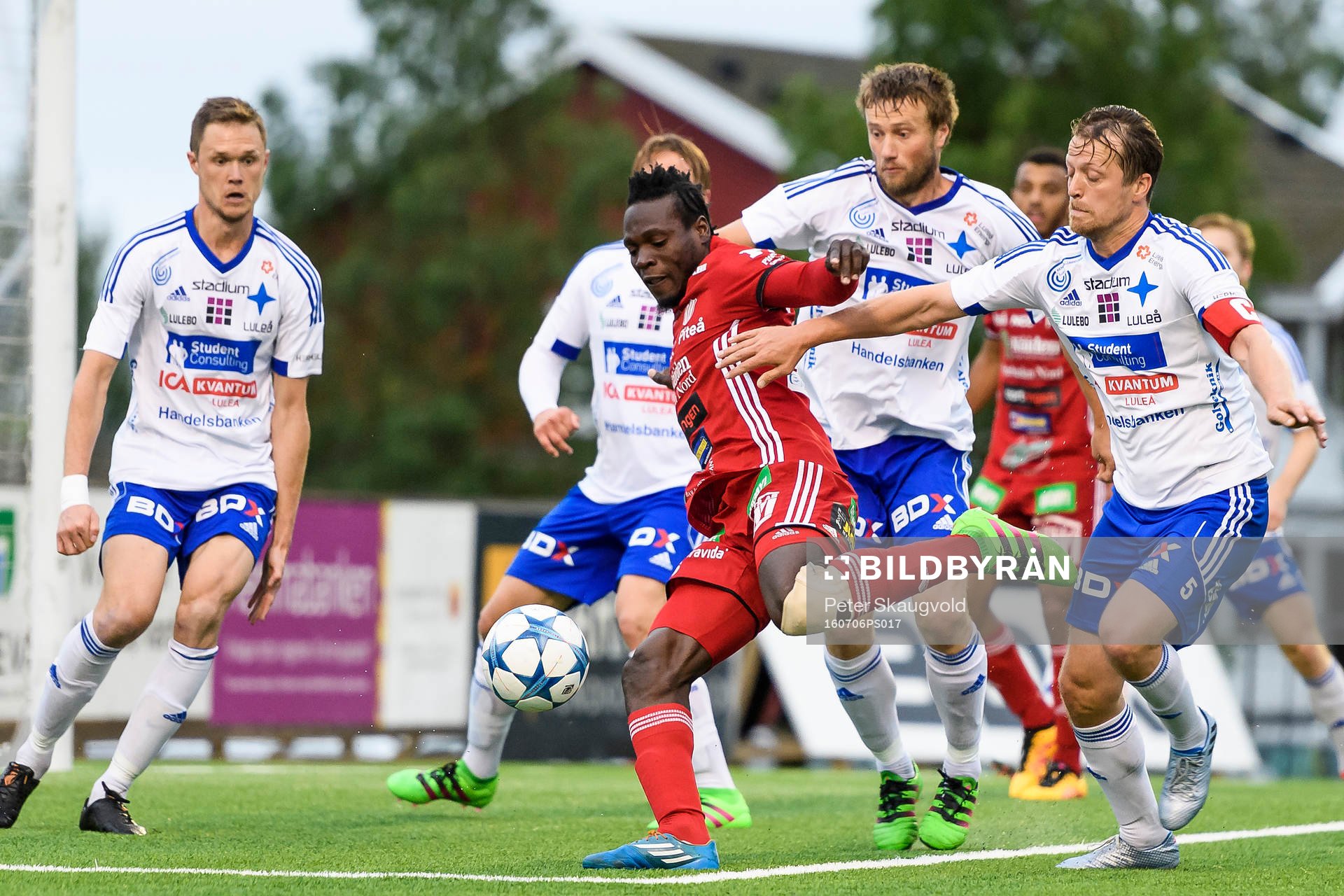 s Tetteh Komey ensam med 3st Luleåspelare