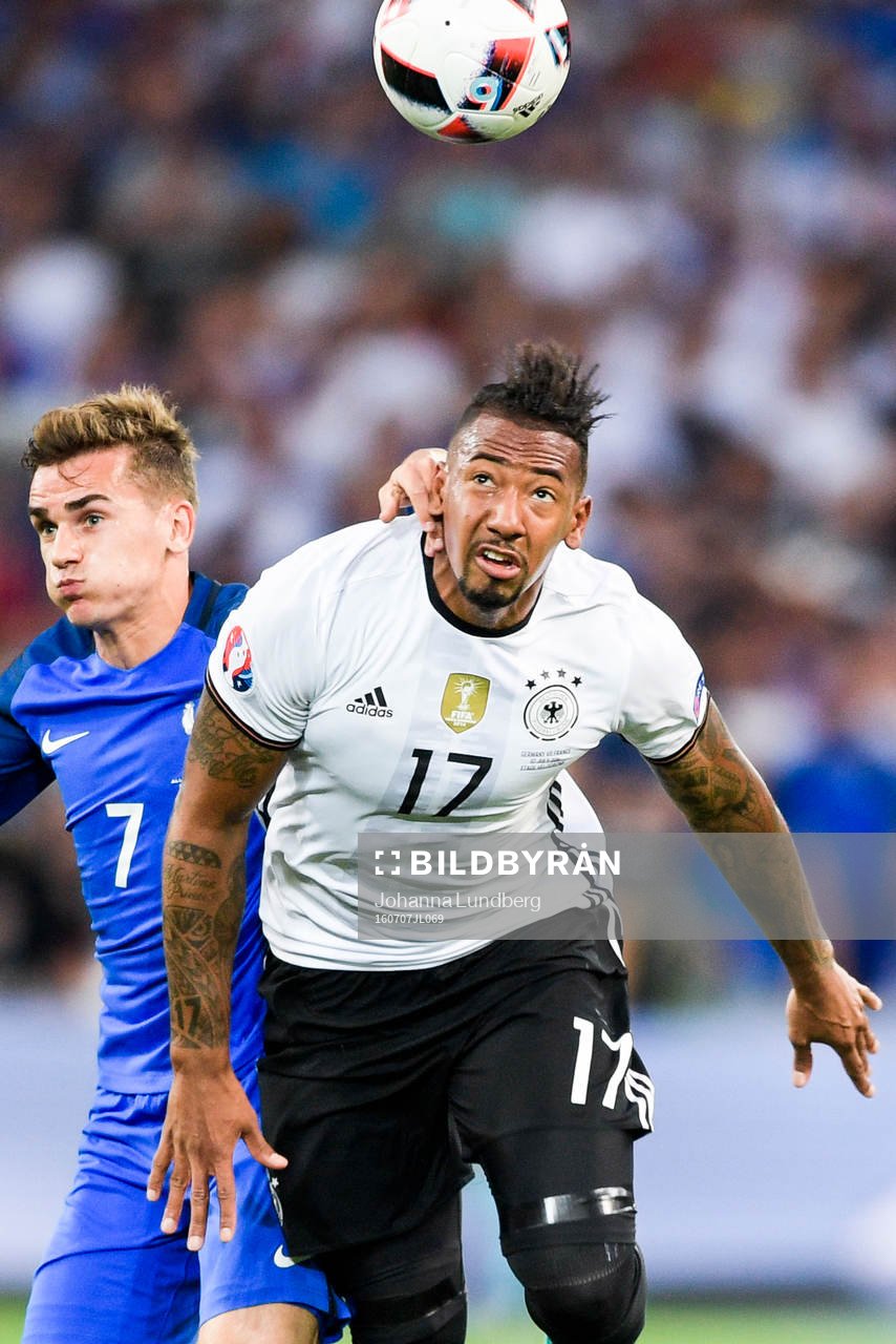 Frankrikes Antoine Griezmann och Tysklands Jerome Boateng
