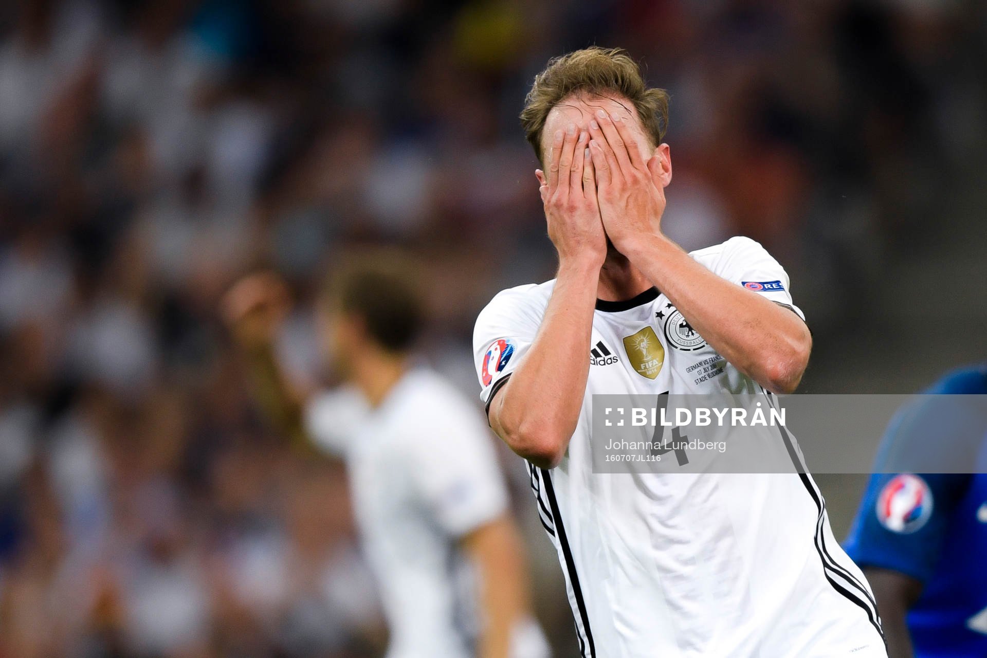 Tysklands Benedikt Höwedes deppar