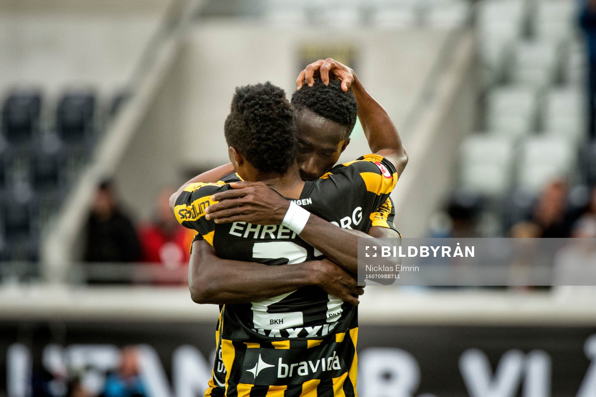 Häckens Nasiru Mohammed och Demba Savage