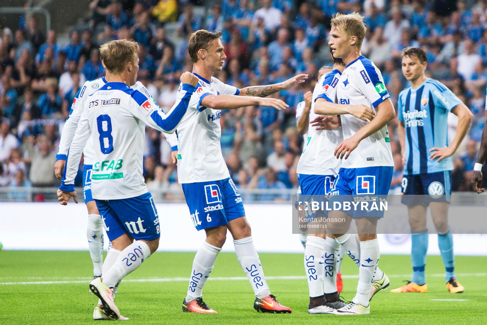 Norrköpings Sebastian Andersson jublar med Linus Wahlqvist