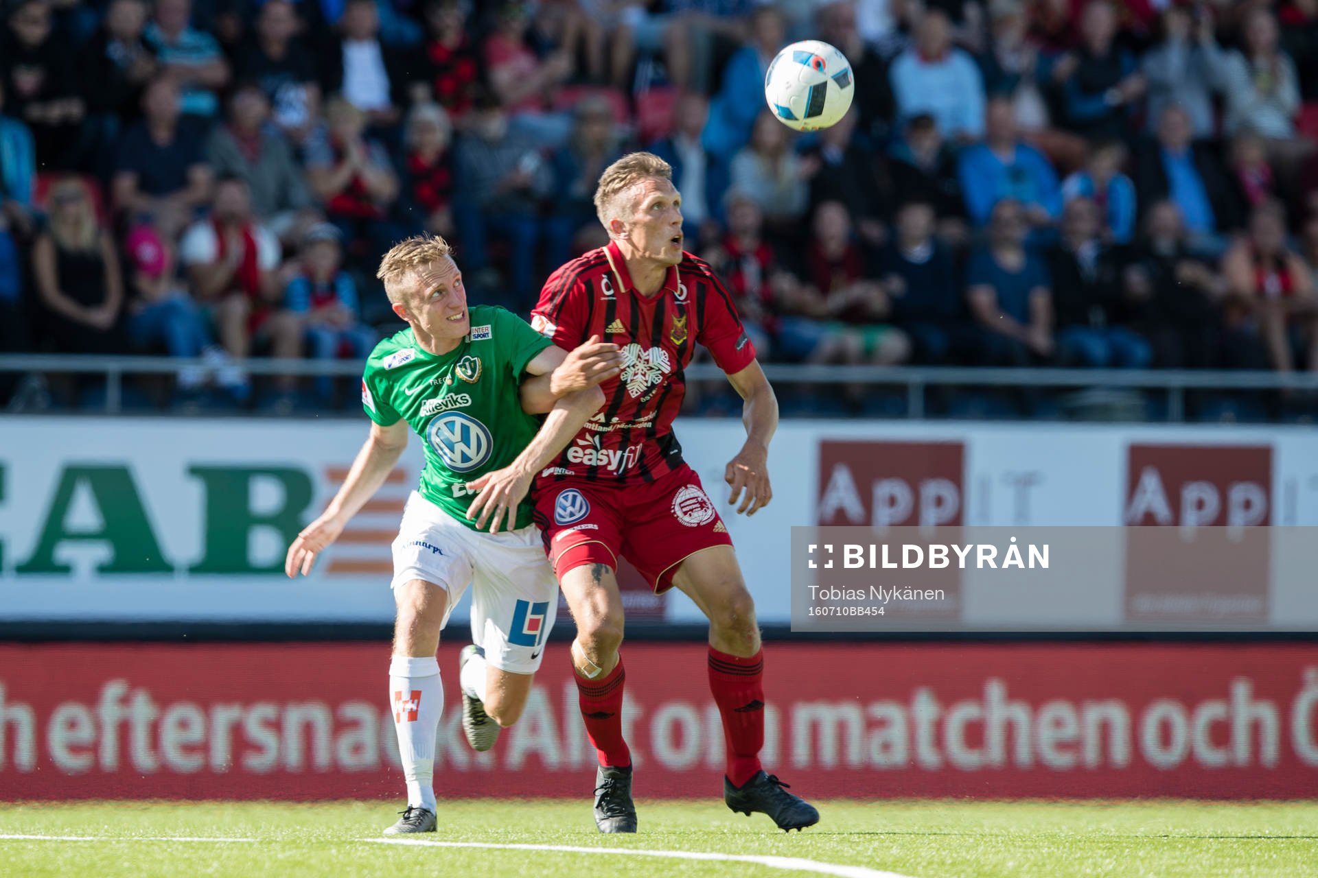 Jönköpings Joakim Karlsson mot Östersunds Bobo Sollander