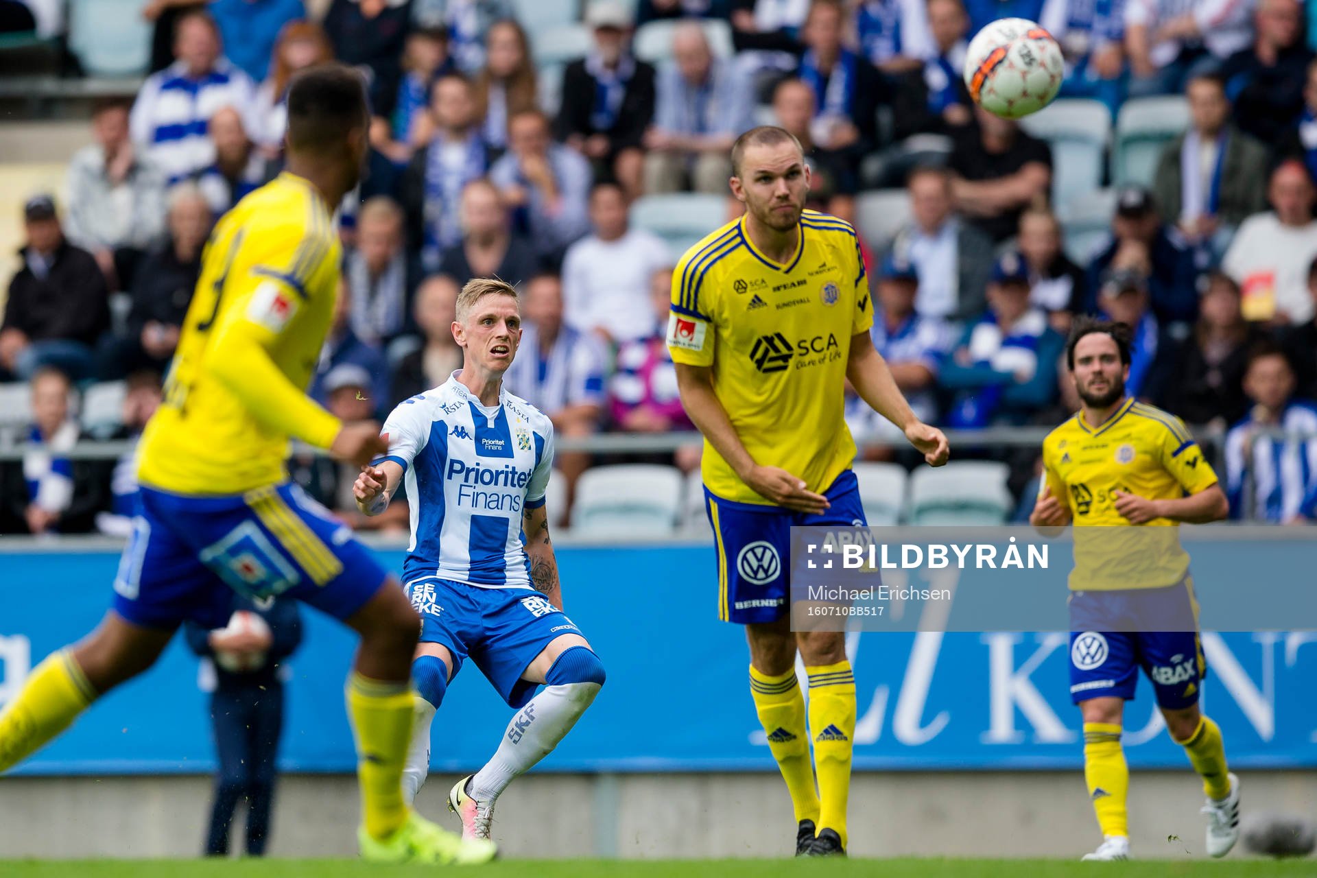 IFK Göteborgs Sören Rieks skjuter ett skott