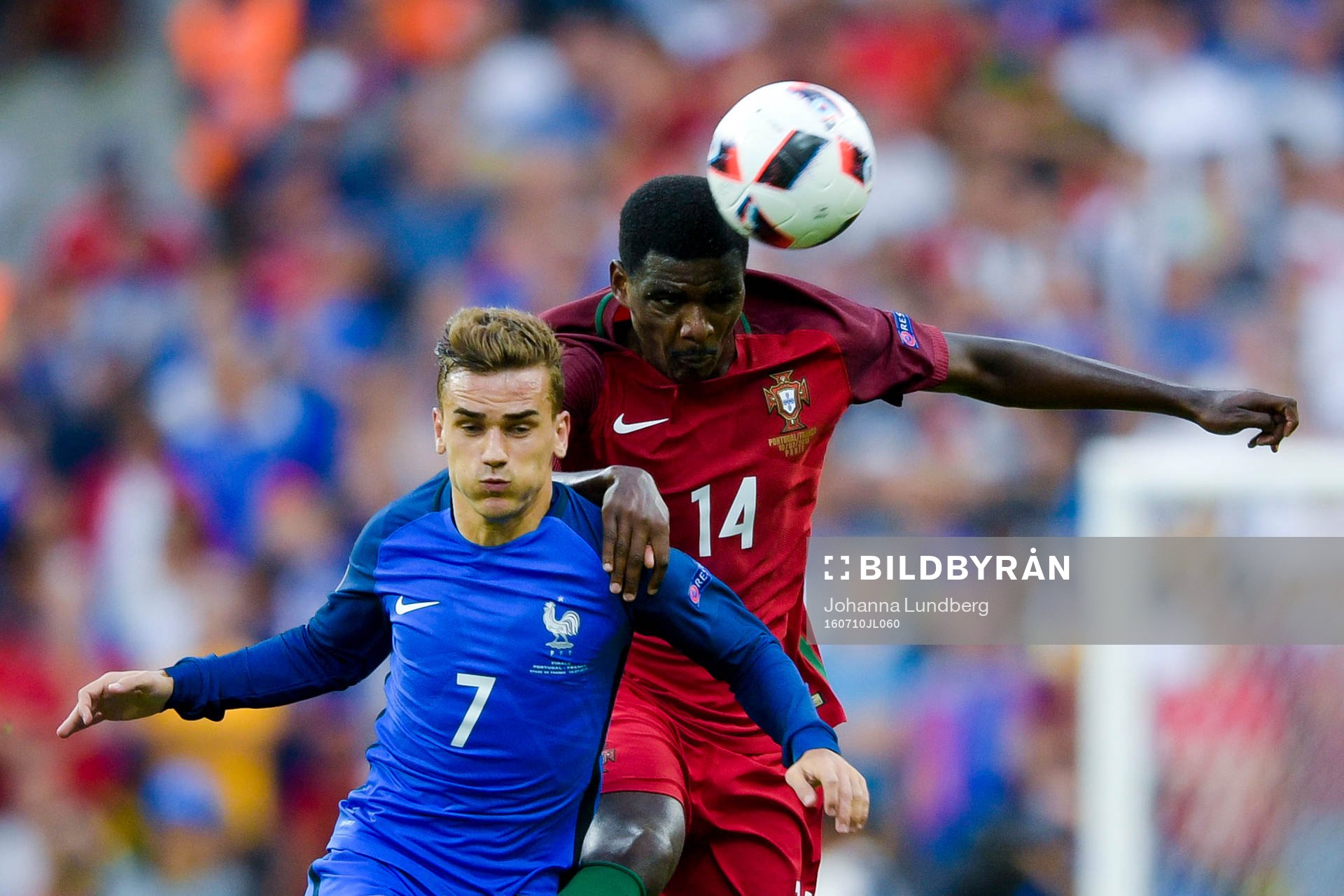 Frankrikes Antoine Griezmann och Portugals William Carvalho