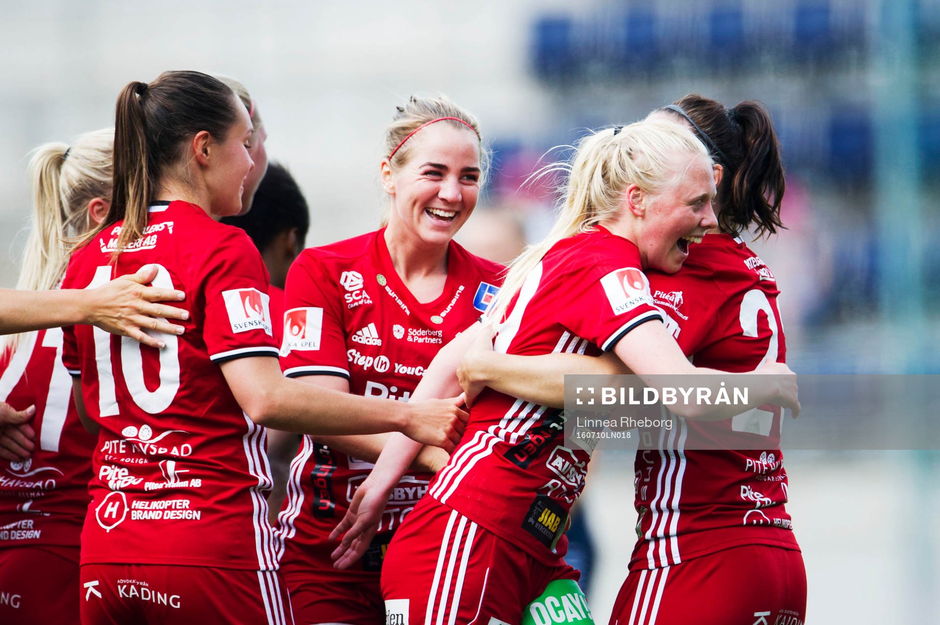 Piteås Elin Bragnum jublar