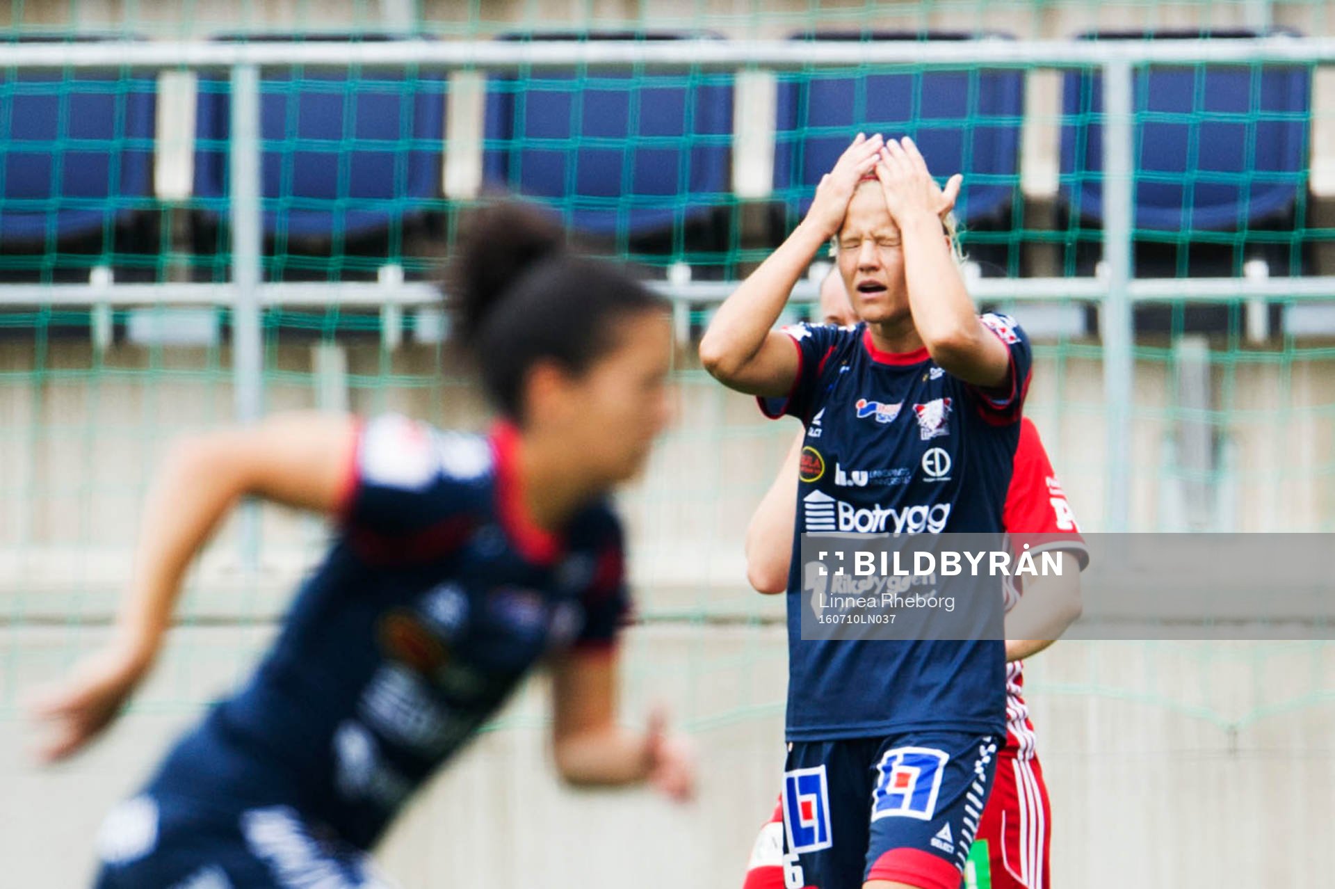 Linköpings Pernille Mosegaard Harder deppar