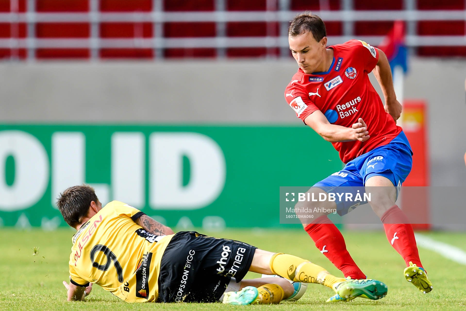 Elfsborgs Lasse Nilsson  och Helsingborgs Tyrell Rusike