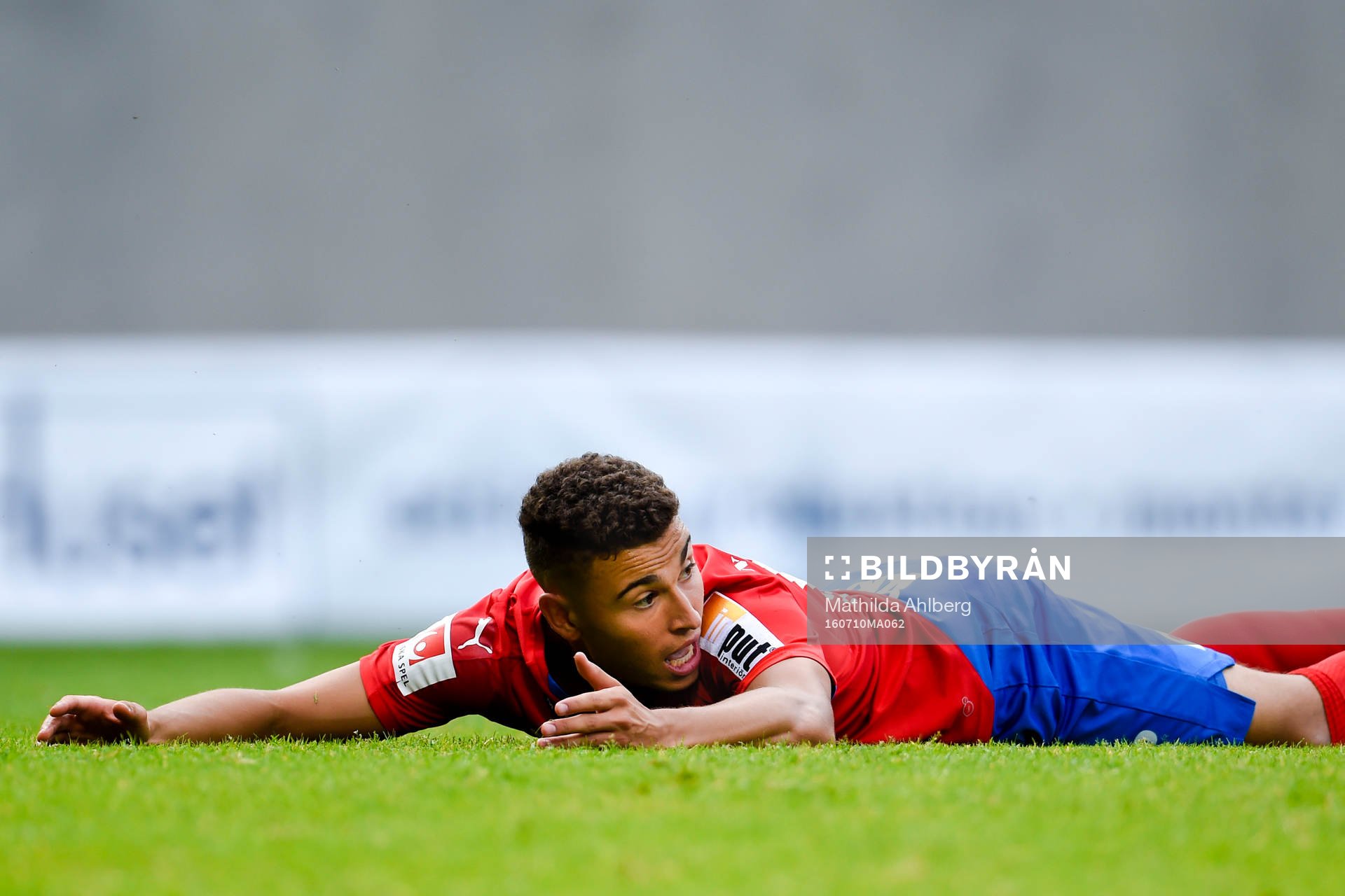 Helsingborgs Jordan Larsson deppar