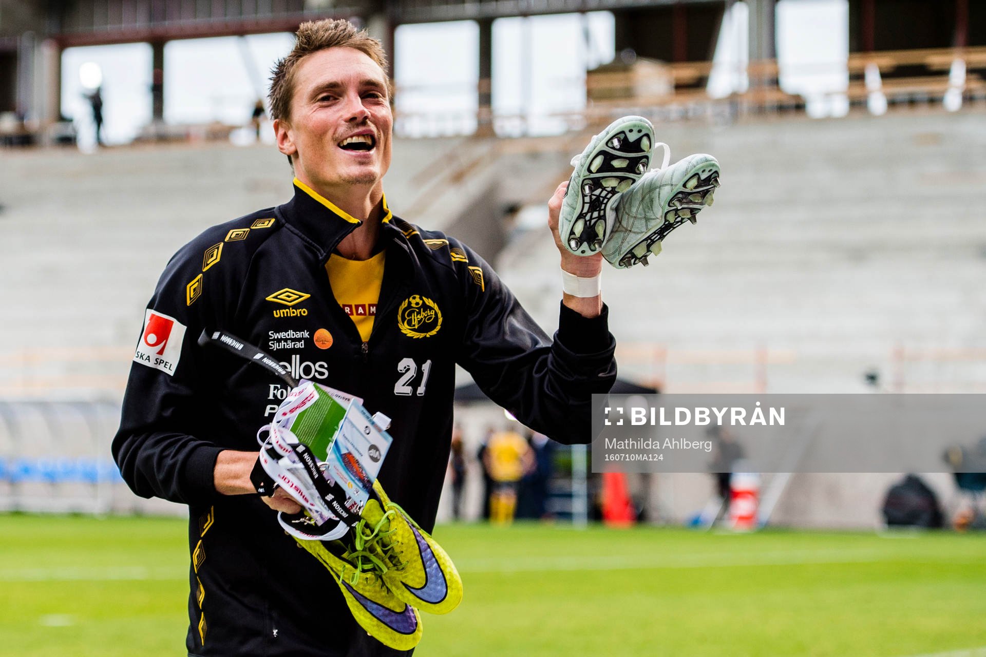 Elfsborgs Lasse Nilsson jublar efter vinsten under fotbollsmatchen i Allsvenskan mellan Helsingborg och Elfsborg den 10 juli 2016 i Helsingborg.