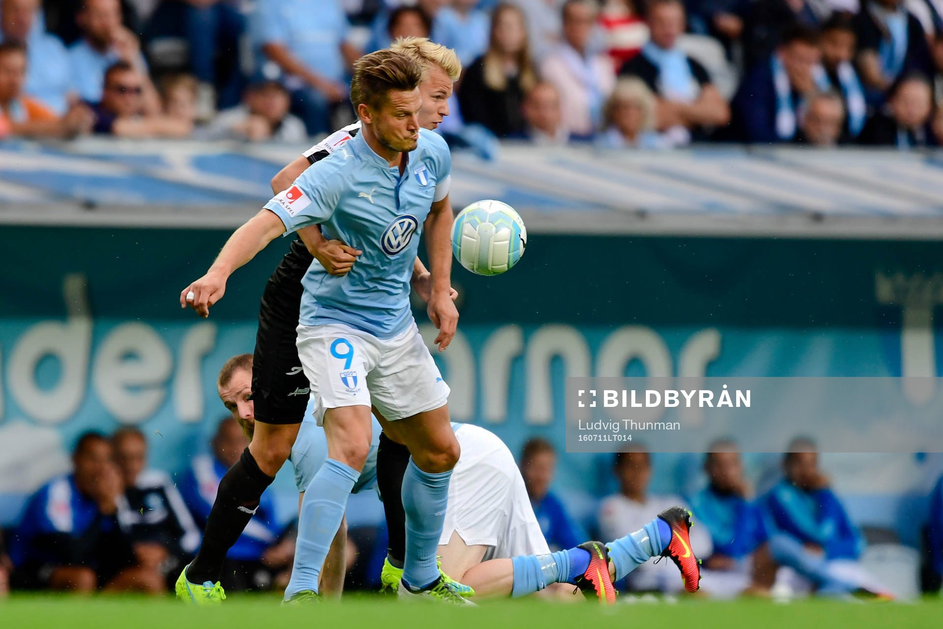Malmö FFs Markus Rosenberg  och Örebros Sebastian Ring