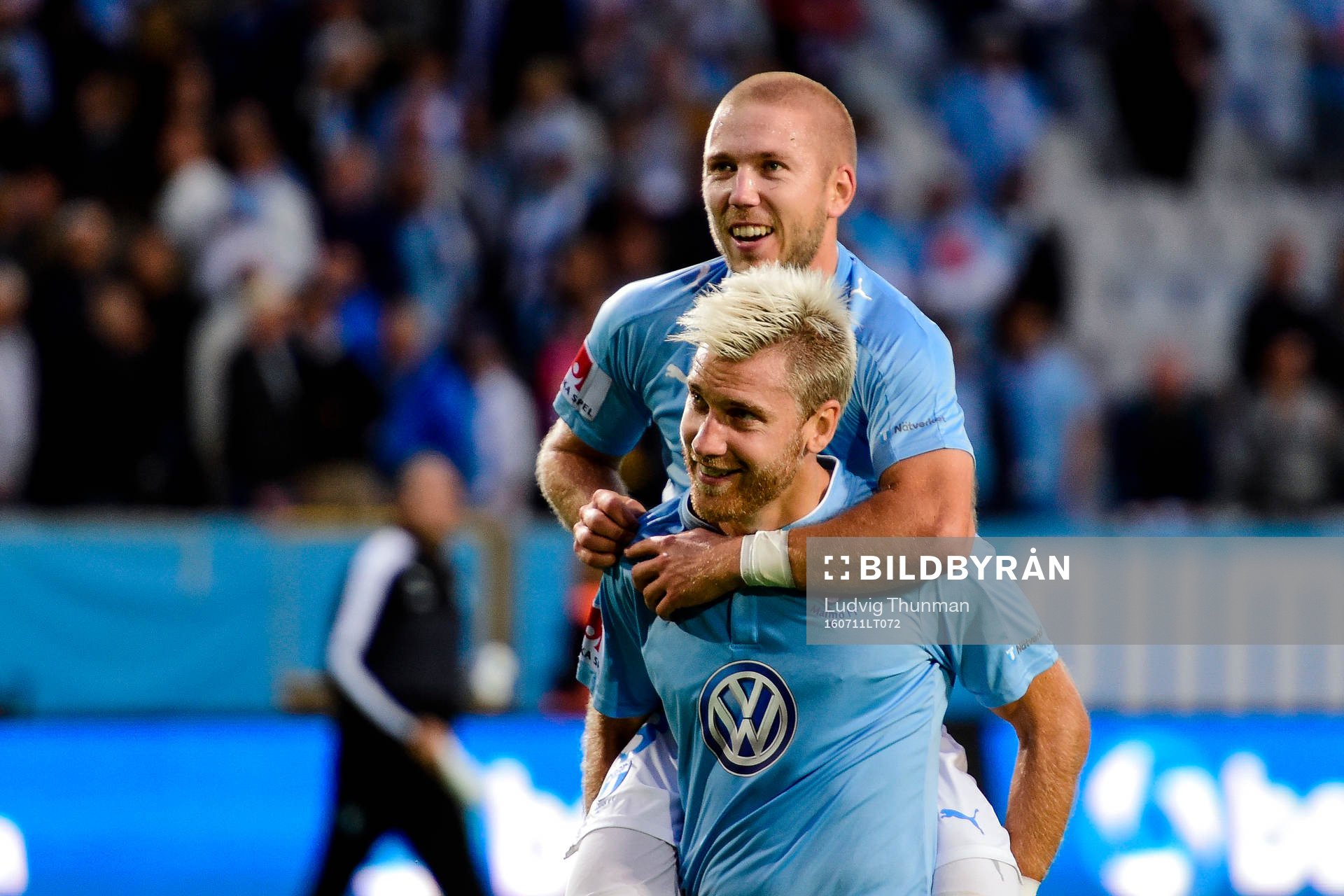 Malmö FFs Anton Tinnerholm och Rasmus Bengtsson jublar