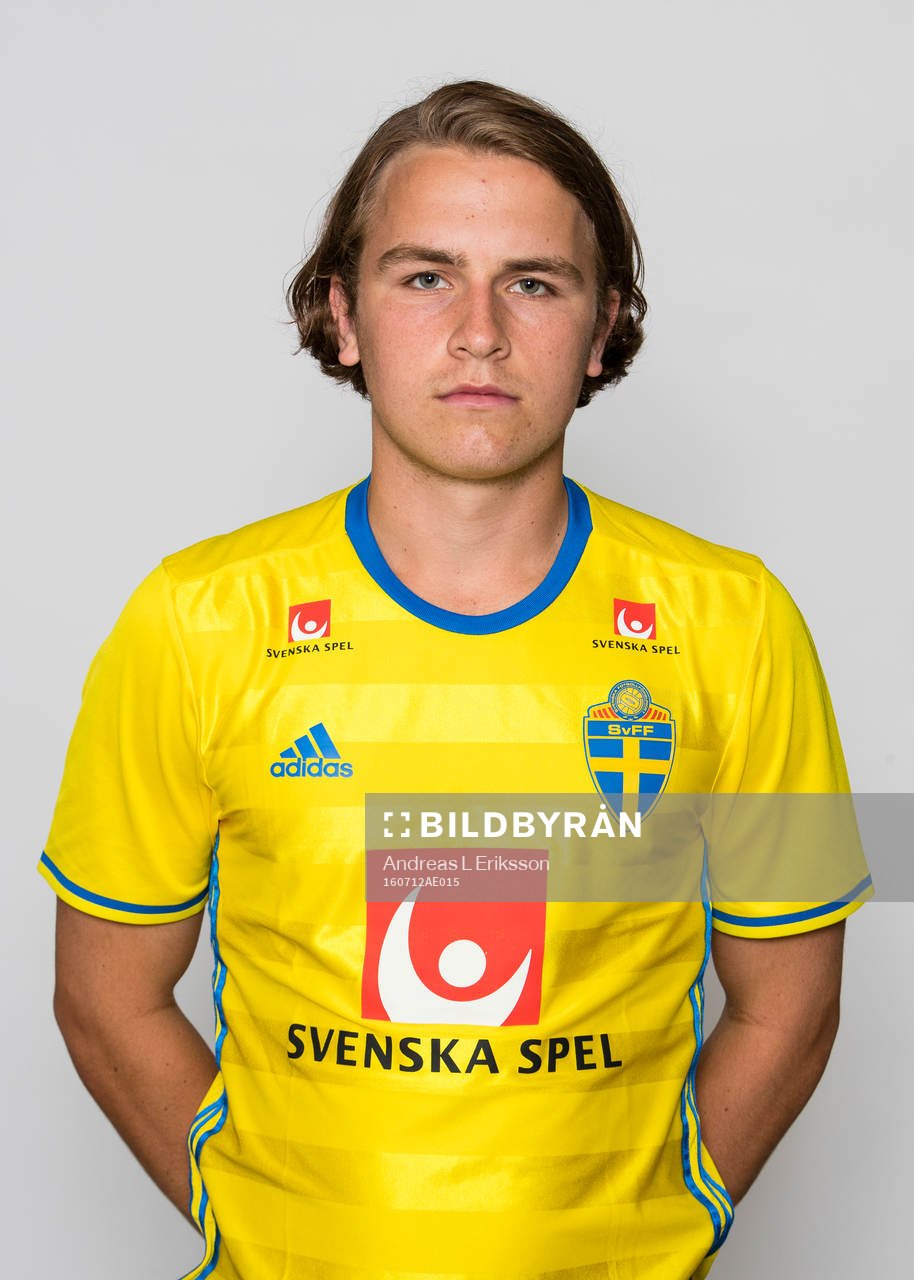 Erik Gunnarsson i P17/99-landslaget