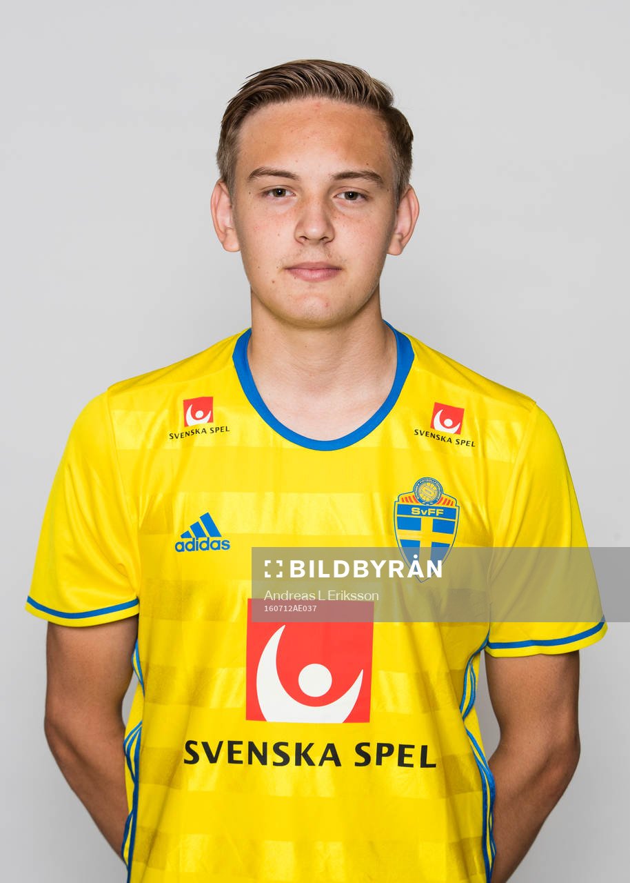 Marcus Mitander i P17/99-landslaget