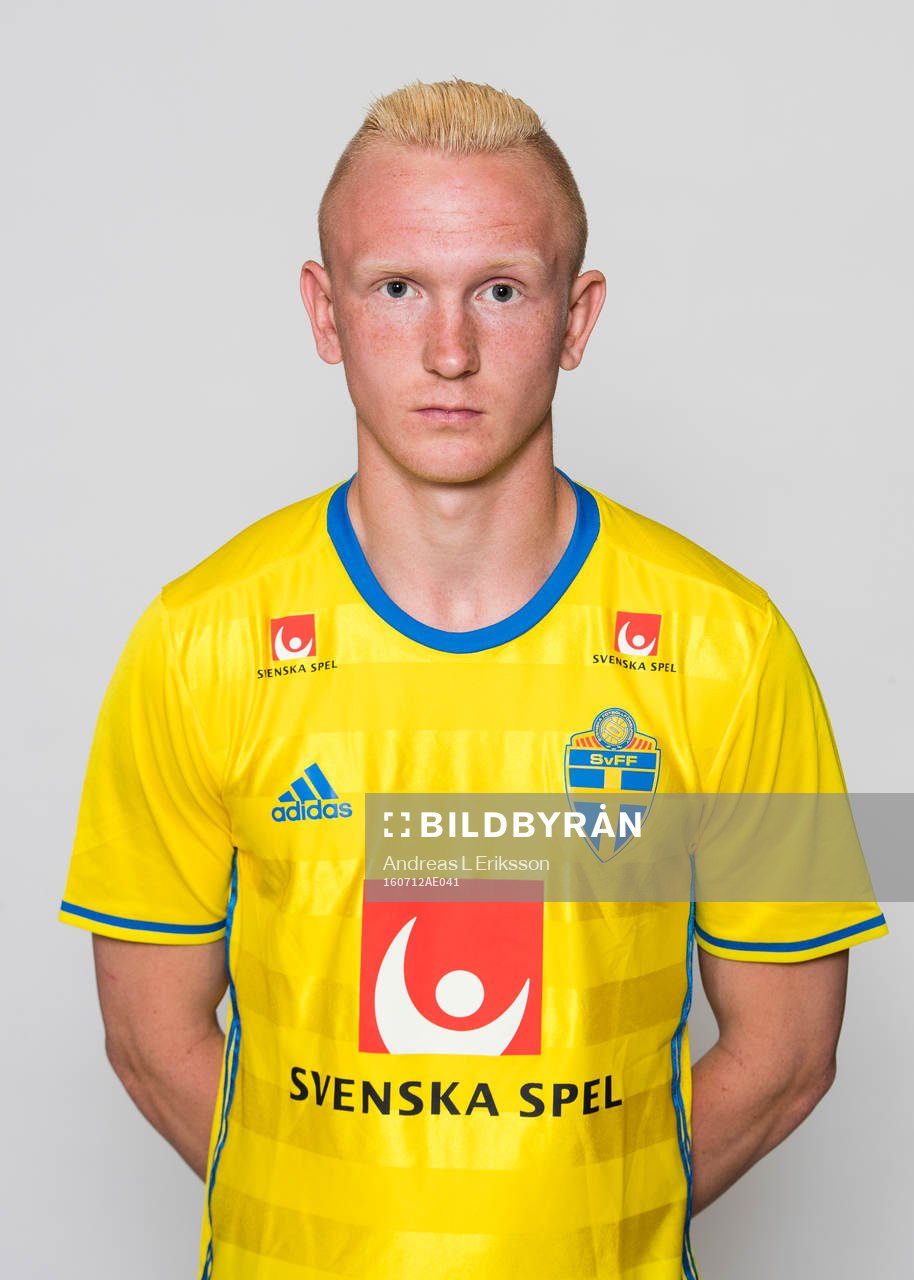 Max Olsson i P17/99-landslaget