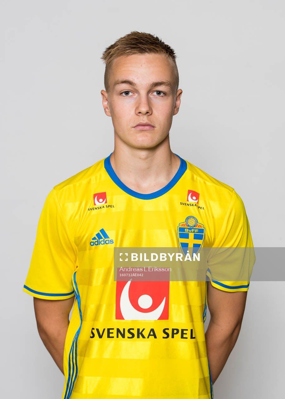 Melker Antonson i P17/99-landslaget poserar för ett porträtt den 12 juli 2016 i Stockholm. 