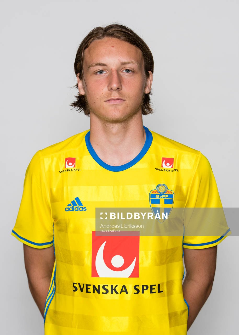 Alexander Abrahamsson i P17/99-landslaget