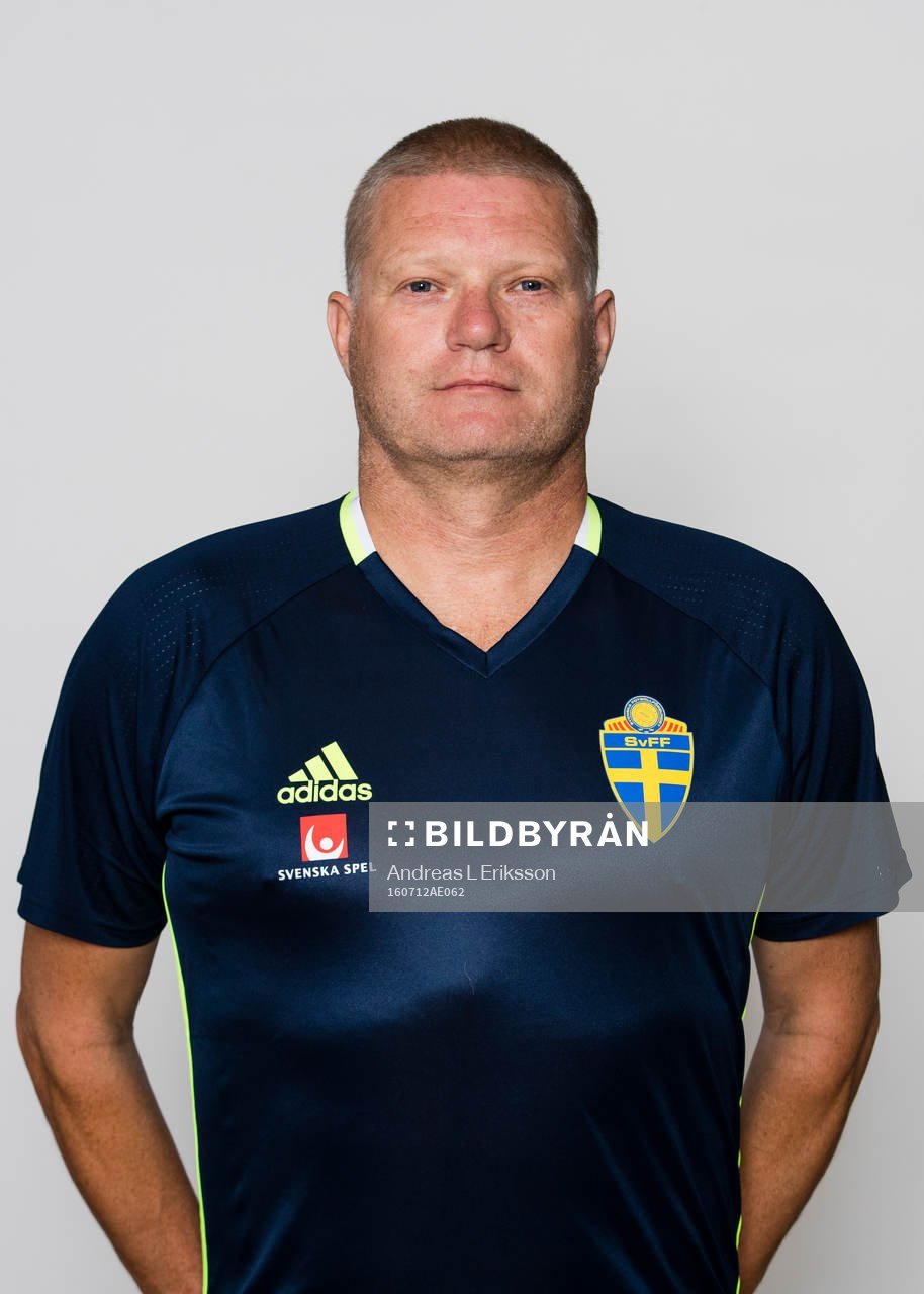 Förbundskapten Tomas Turesson i P17/99-landslaget poserar för ett porträtt den 12 juli 2016 i Stockholm. 