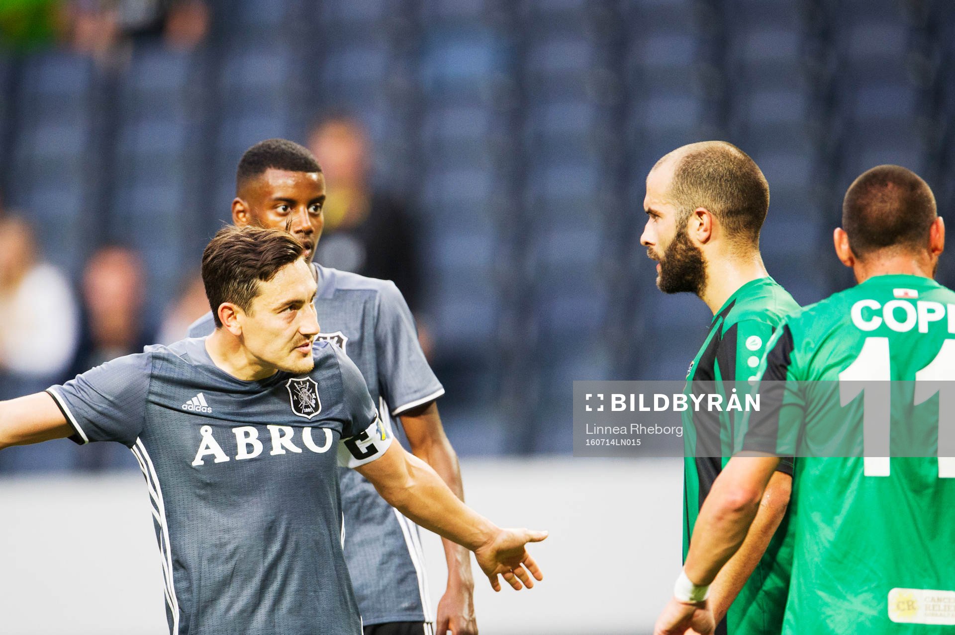 AIK:s Stefan Ishizaki är upprörd under fotbollsmatchen i det andra kvalet till Europa League mellan AIK och Europa FC den 14 juli 2016 i Stockholm.