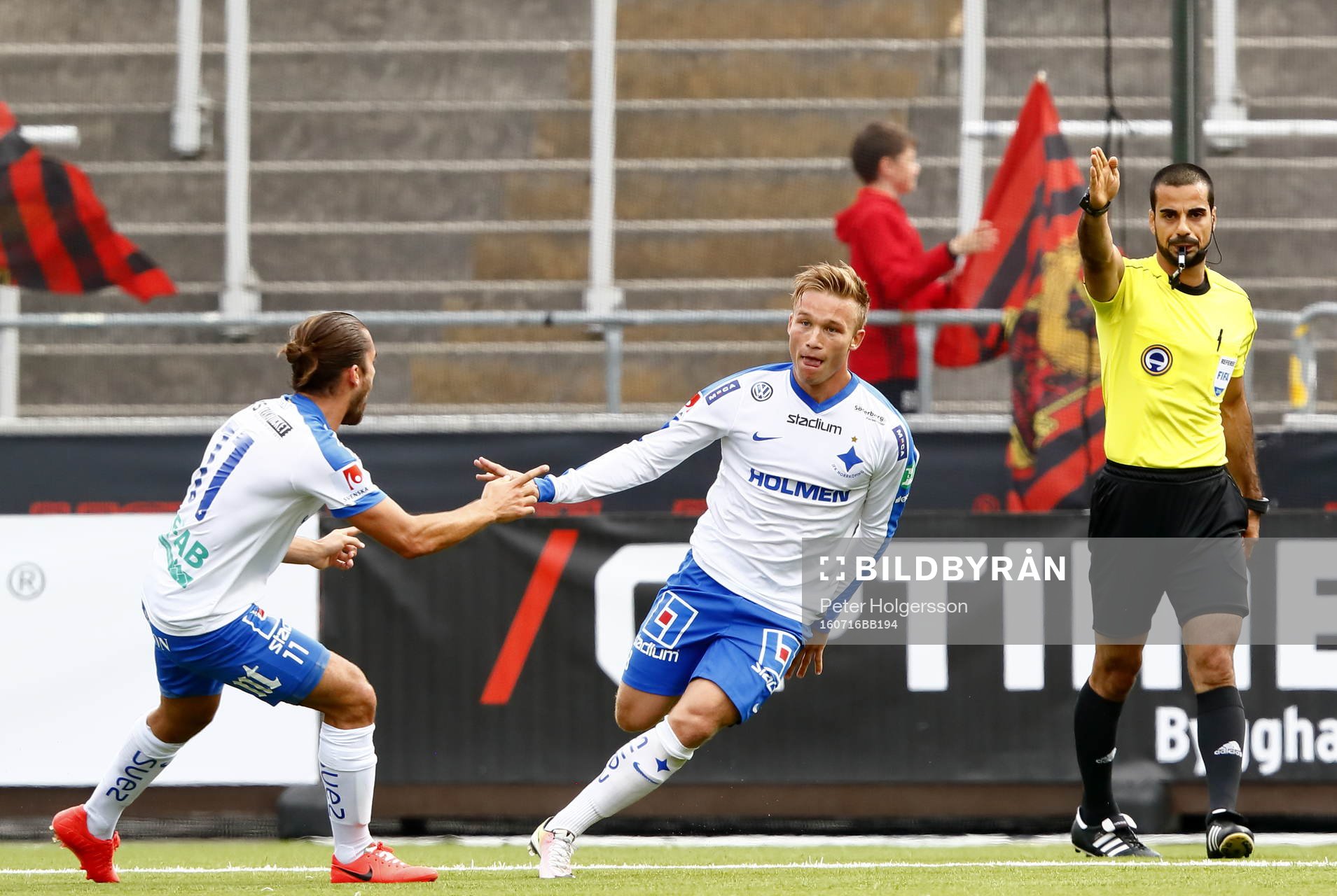 Norrköpings Nicklas Bärkroth jublar