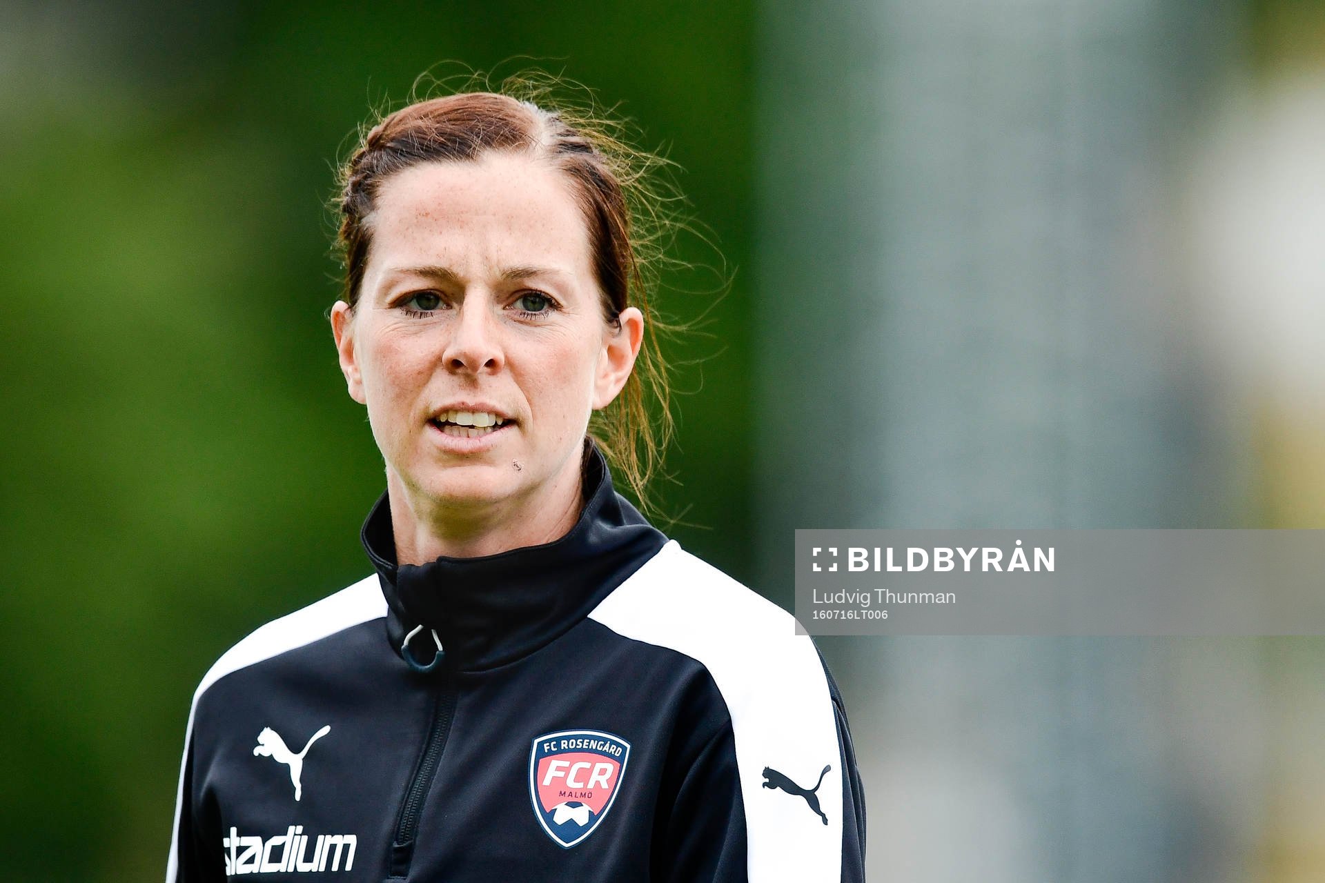 Rosengårds Lotta Schelin  före fotbollsmatchen i