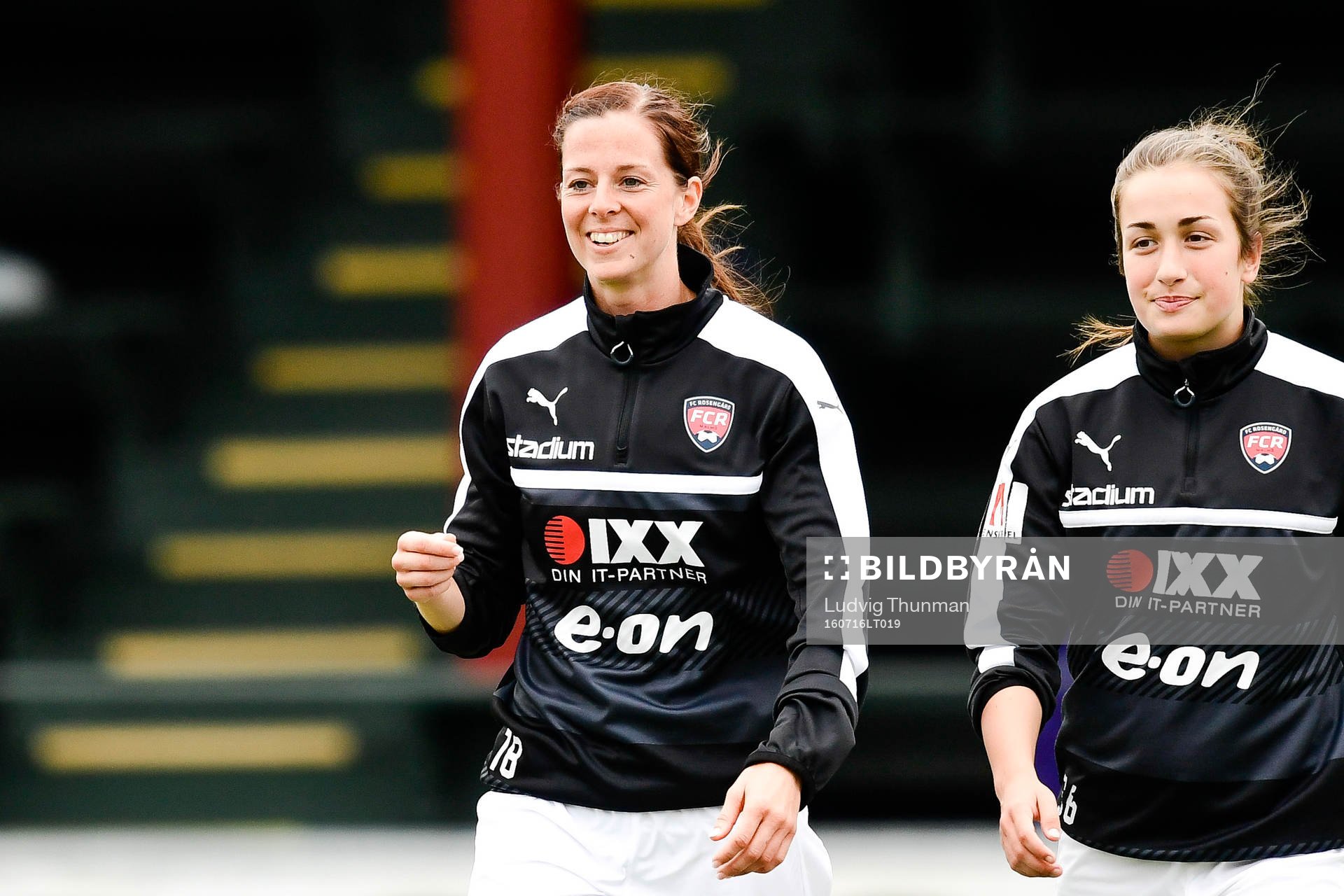 Rosengårds Lotta Schelin och Edina Filekovic  före