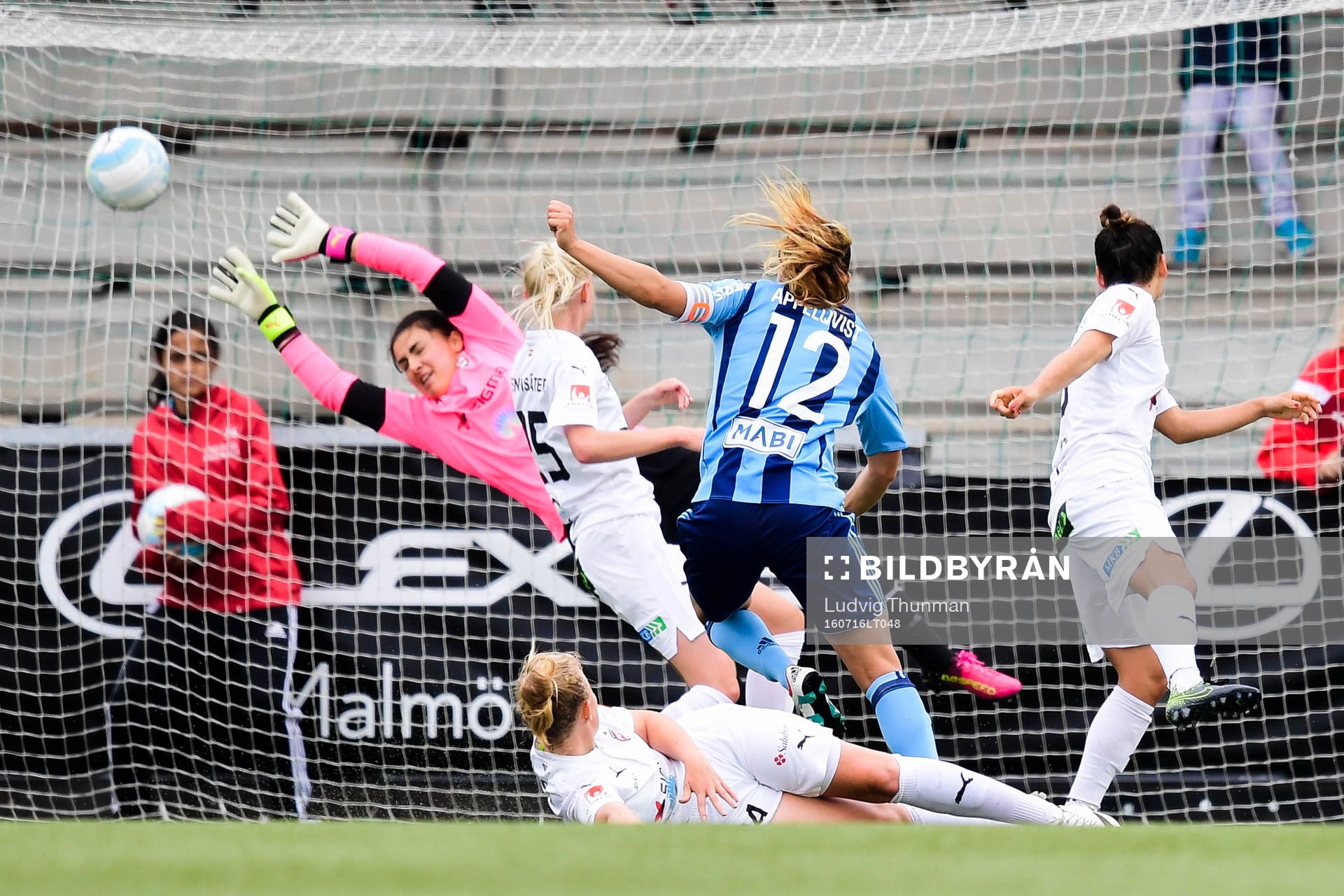 Djurgårdens Emilia Appelqvist gör  1-2