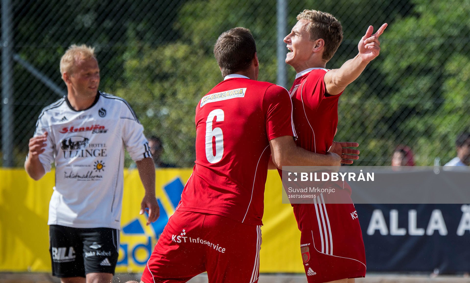 Glömminges Viktor Olofsson jublar