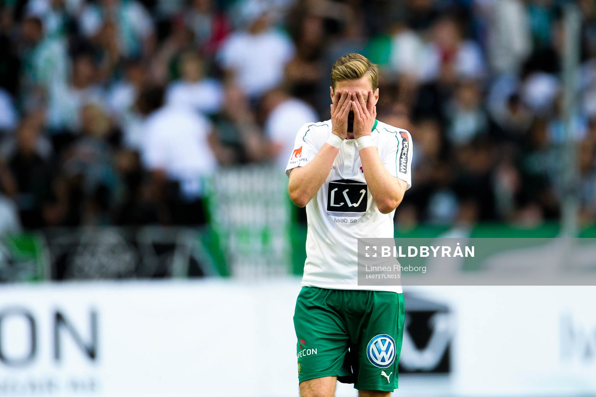 Hammarbys Arnor Smarason deppar