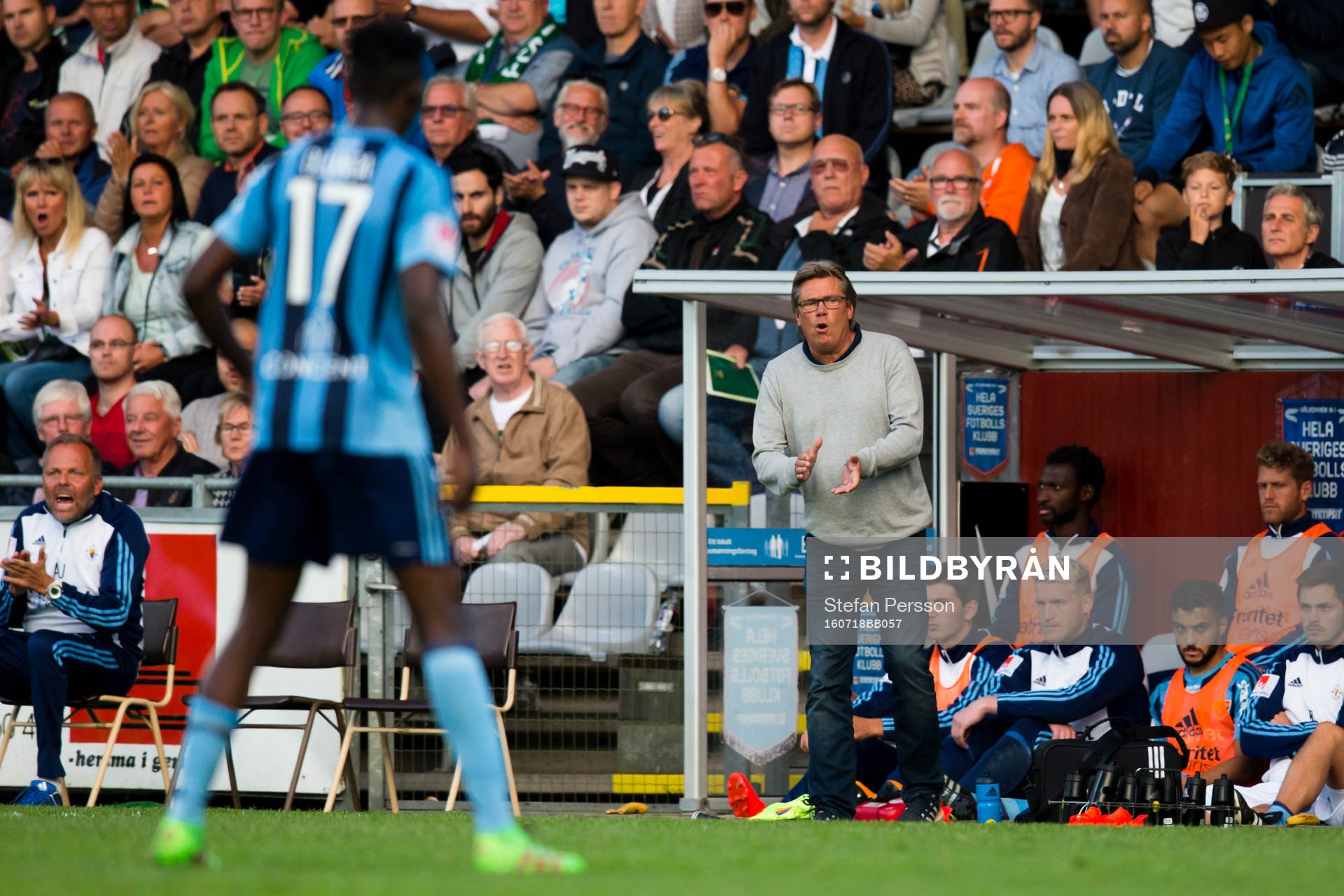 Djurgårdens tränare Per Olsson under fotbollsmatchen i Allsvenskan mellan Jönköping och Djurgården den 18 juli 2016 i Jönköping. 