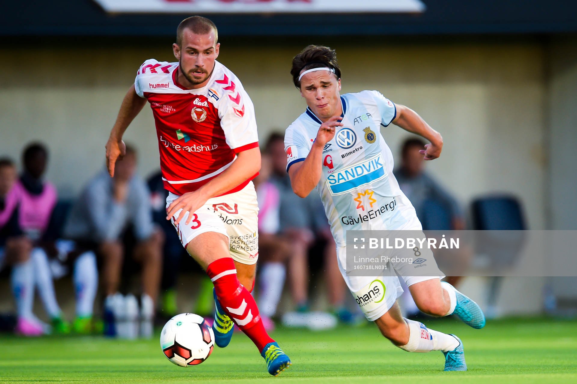 Kalmars Sebastian Starke-Hedlund  och Gefles Simon Skrabb