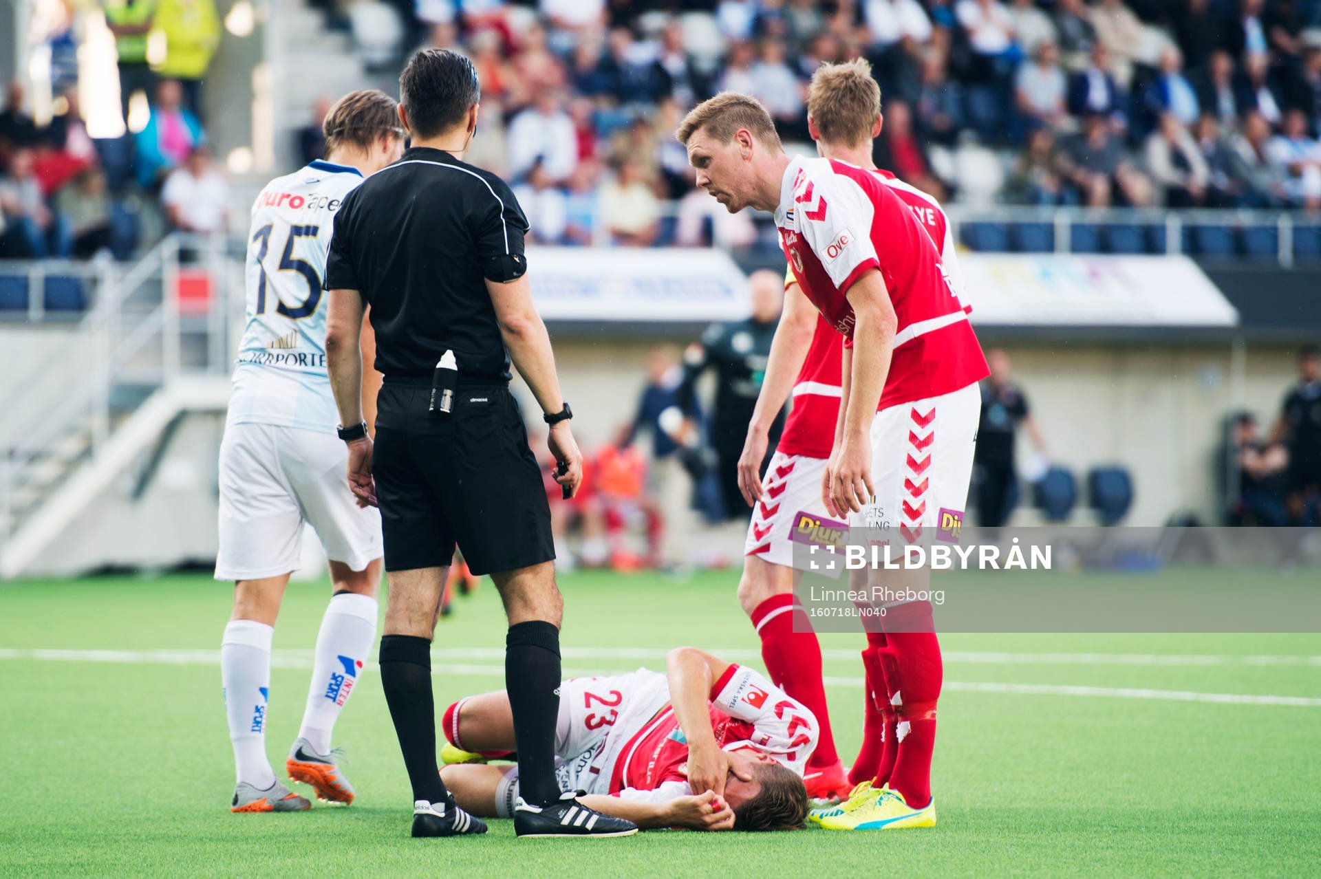 Kalmars Viktor Elm har ont