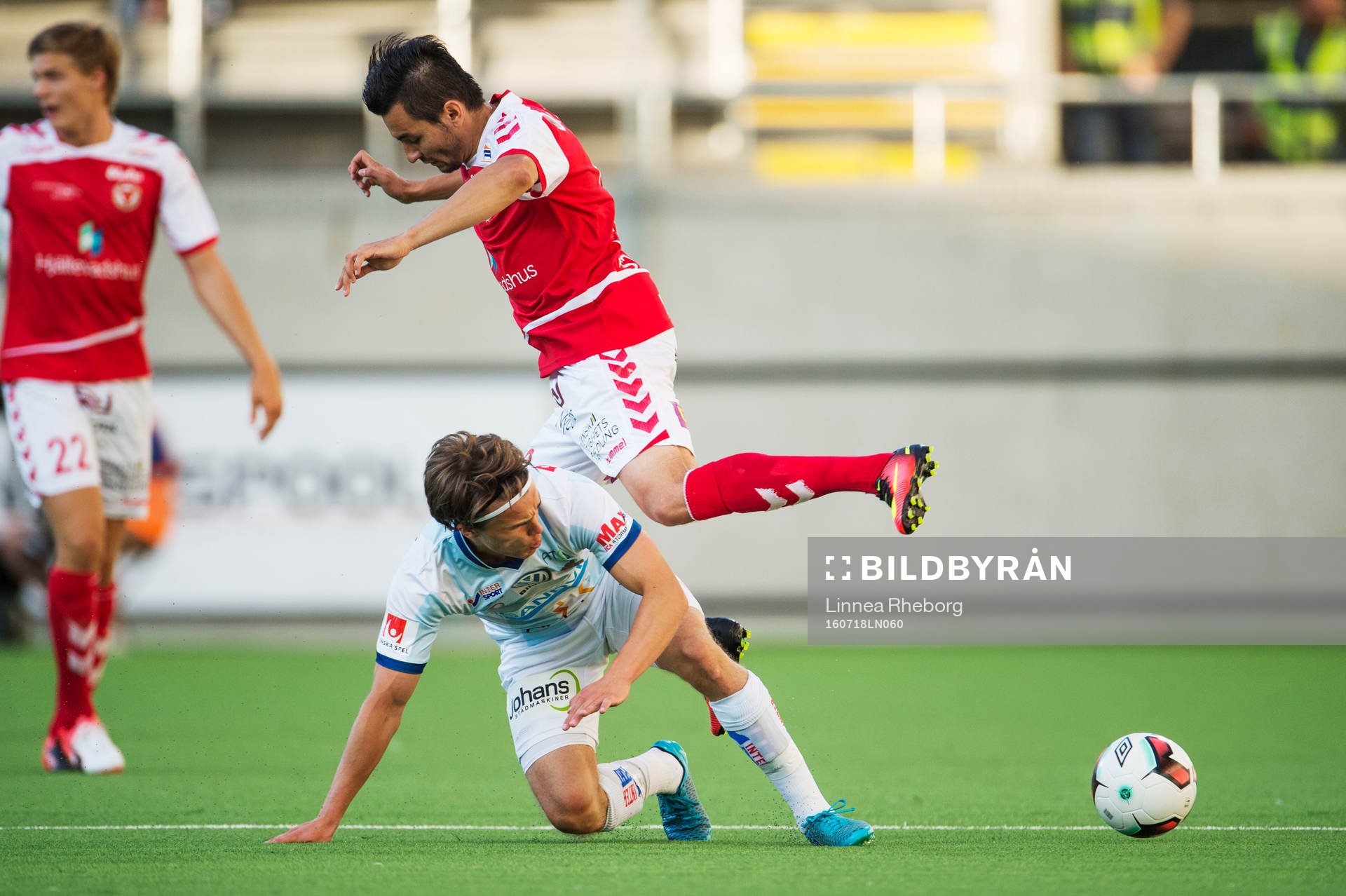 Kalmars Emin Nouri och Gefles Simon Skrabb