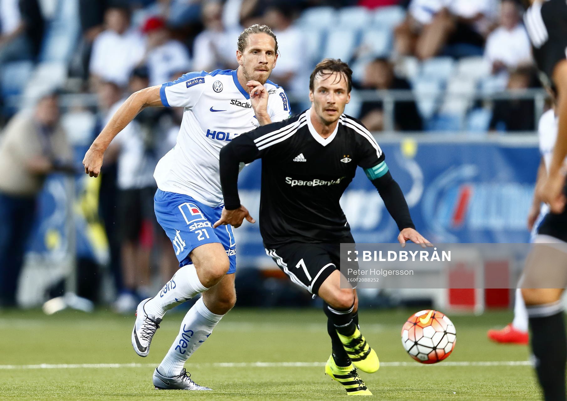 Norrköpings Andreas Hadenius och Rosenborgs Mike Lindemann