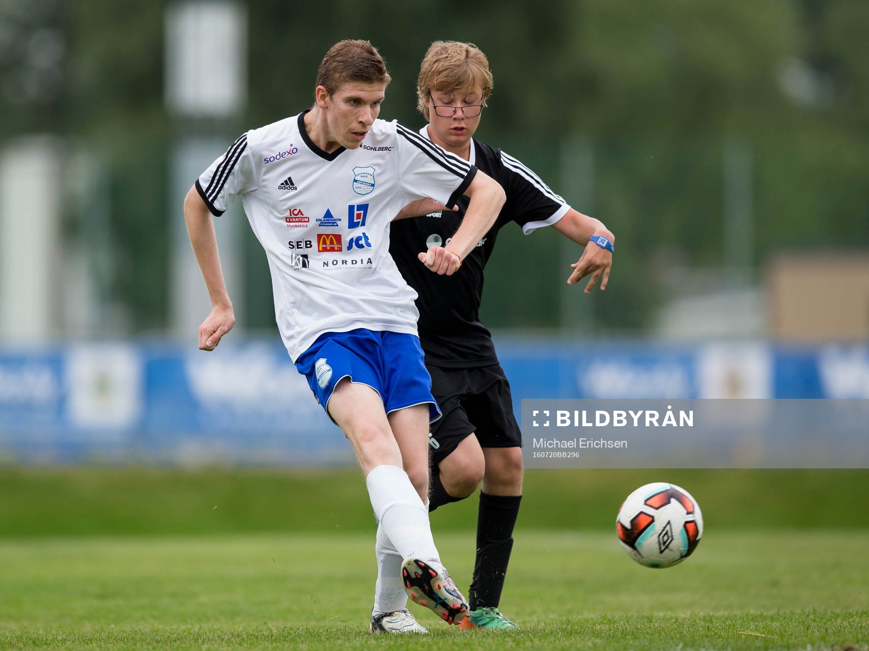 Grunden BOIS (vitt) under en match i Gothia Cup den 20 juli 2016 i Göteborg.