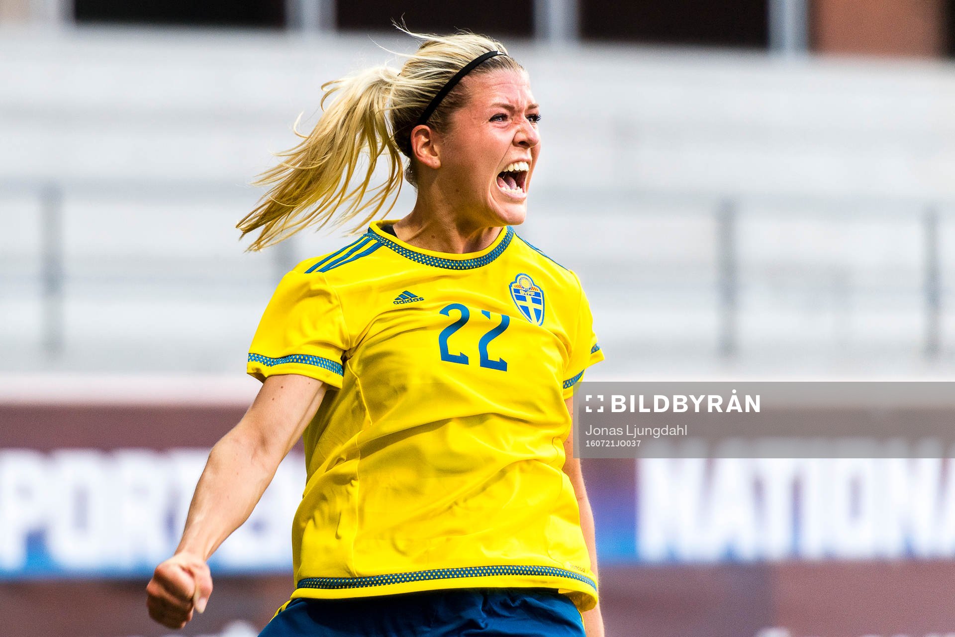 Sveriges Oliva Schough jublar