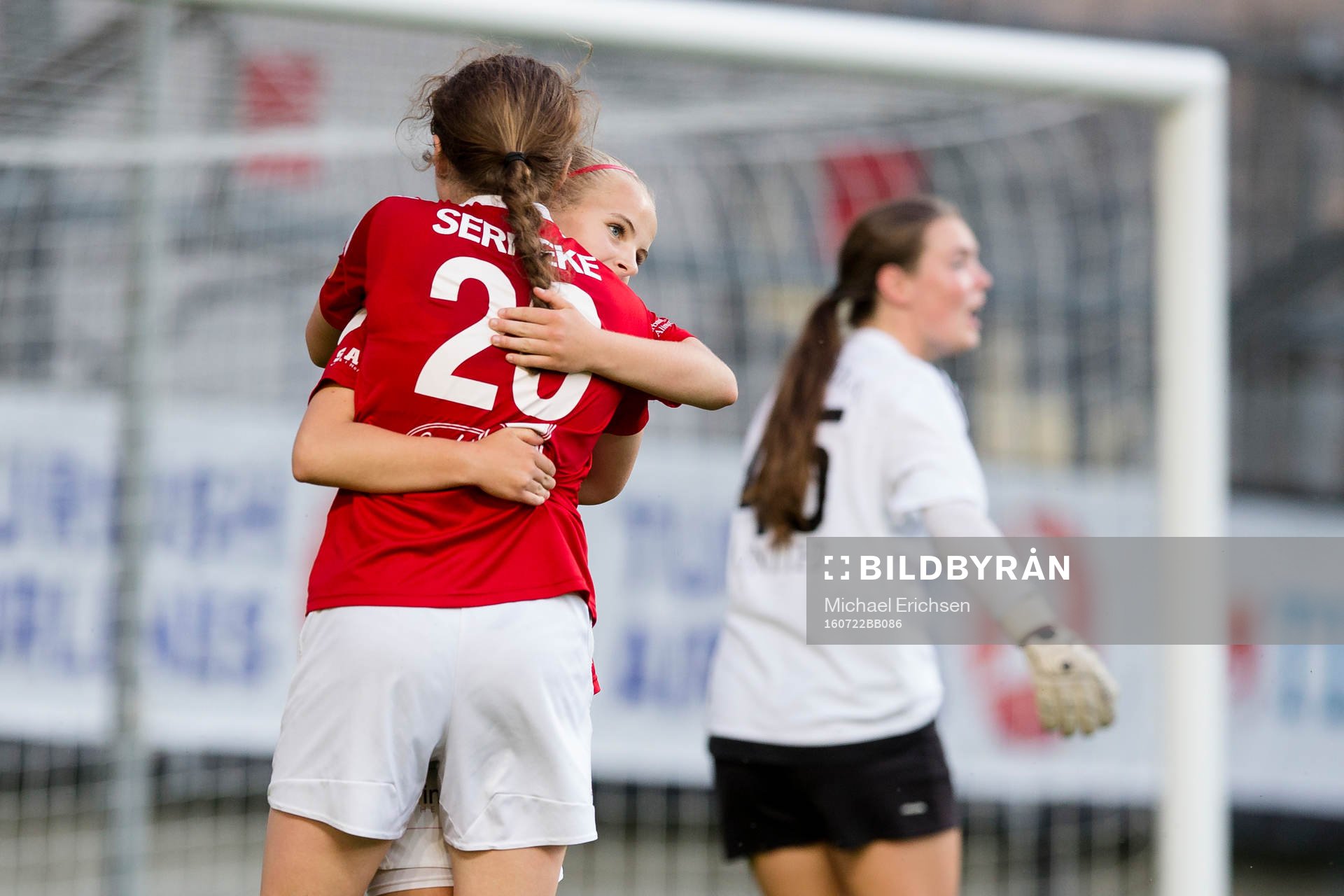 Jubel i Holmalund efter 3-0 under Gothia Cup finalen mellan Holmalunds IF och Scandia United SA den 22 juli 2016 i Göteborg.